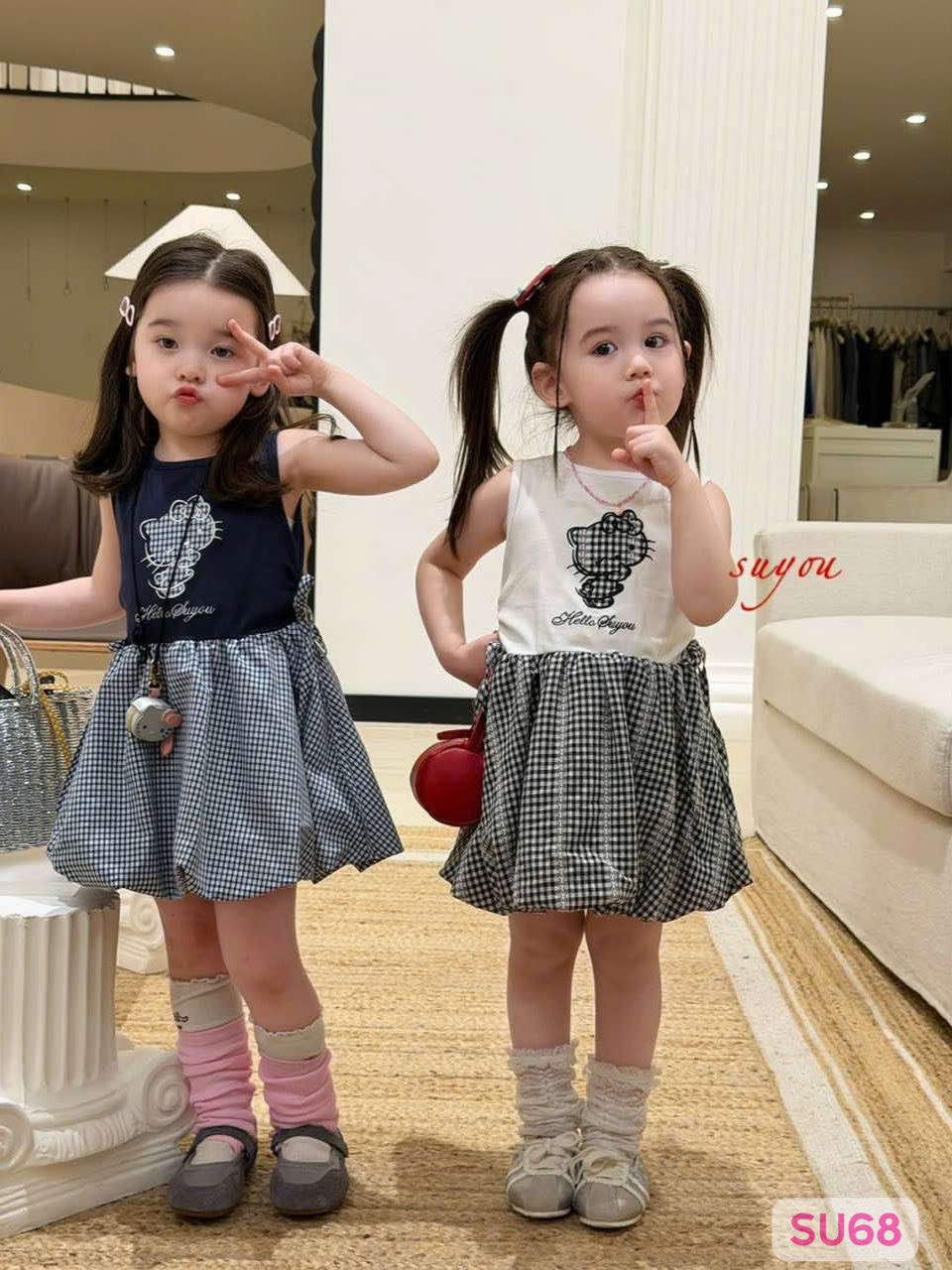 SU68 - Váy sát nách phối chân kẻ caro in hình hãng Suyou