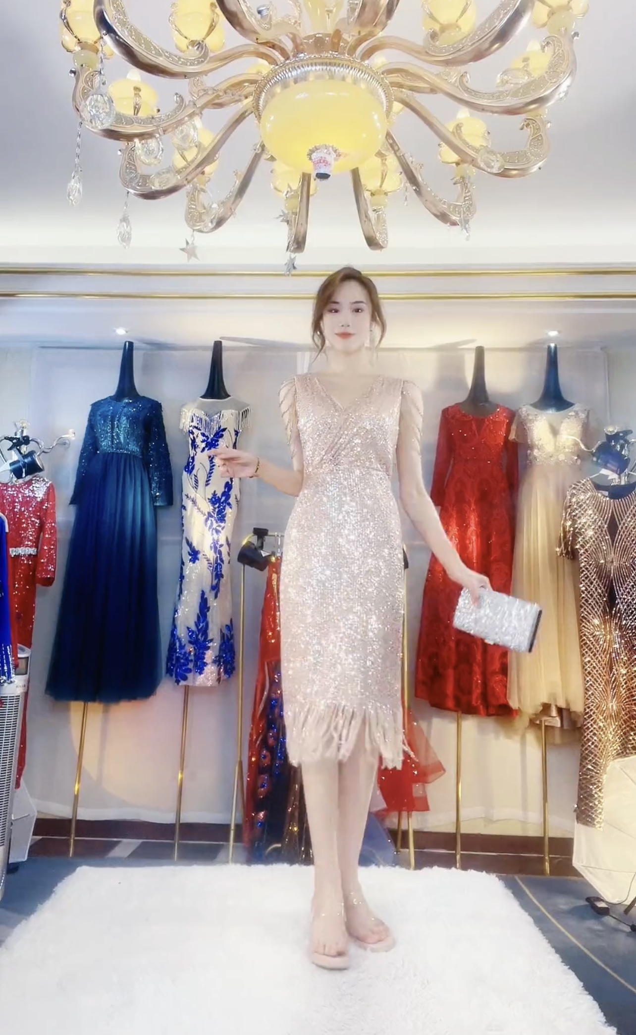 Đầm dạ hội kim sa tua rua đính đá tay gợi cảm_thumbnail_9