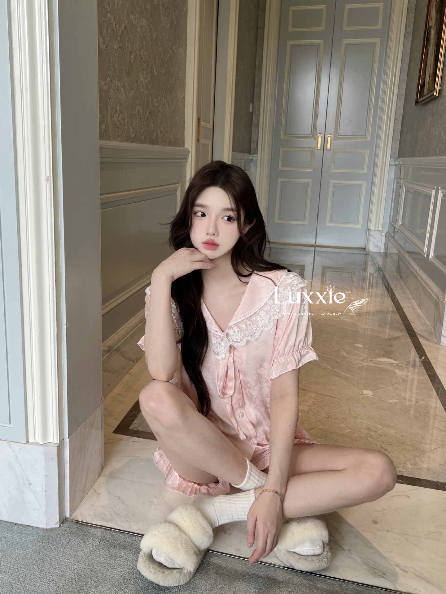 N108C Pijama lụa gấm hoa cổ ren trắng buộc nơ cộc đùi_thumbnail_2