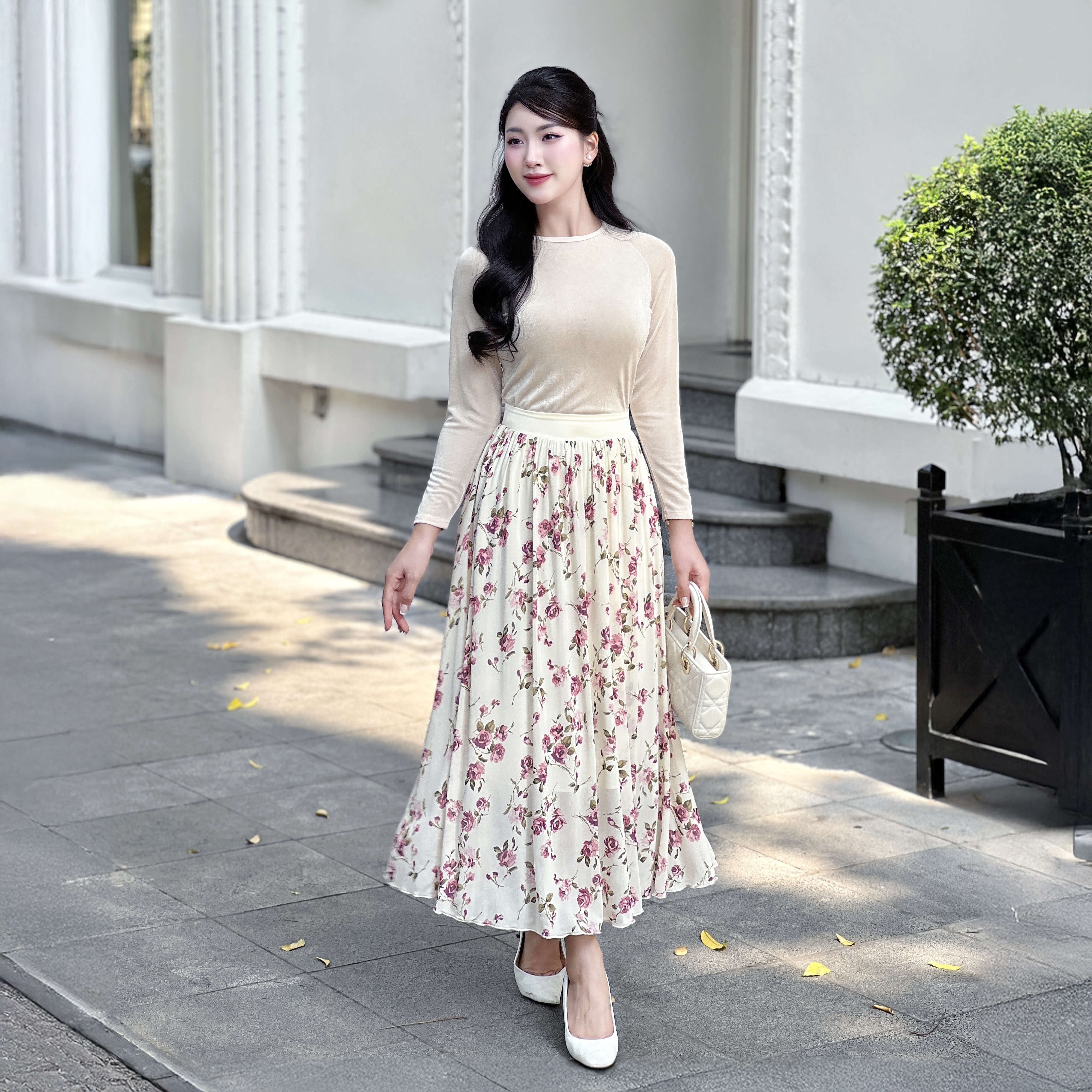 Váy dài hoa nhí Narsis B24005 thiết kế mềm mại, thanh lịch, phù hợp nhiều dịp._thumbnail_3