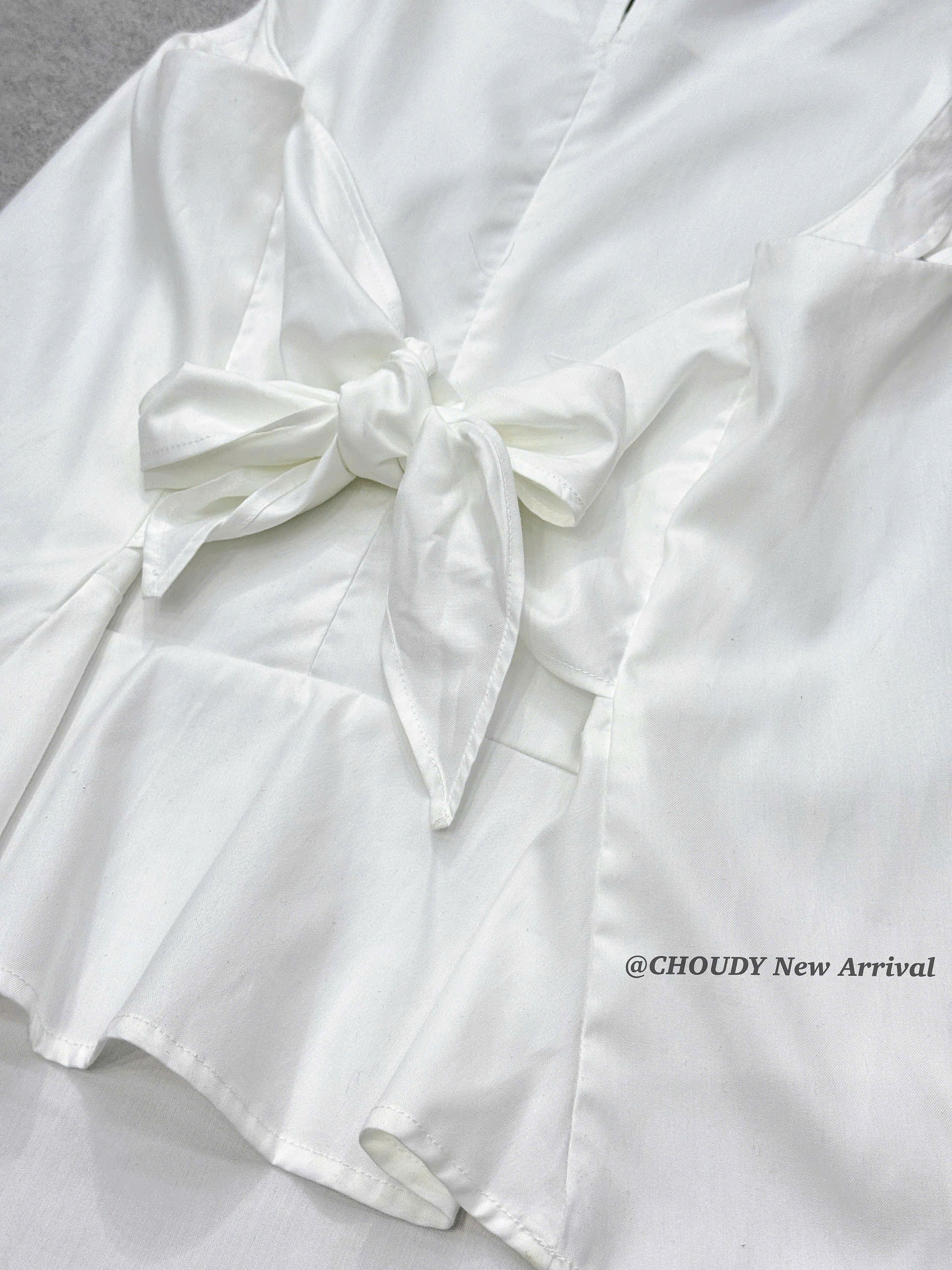 U481 ÁO KIỂU SN TRẮNG_thumbnail_4