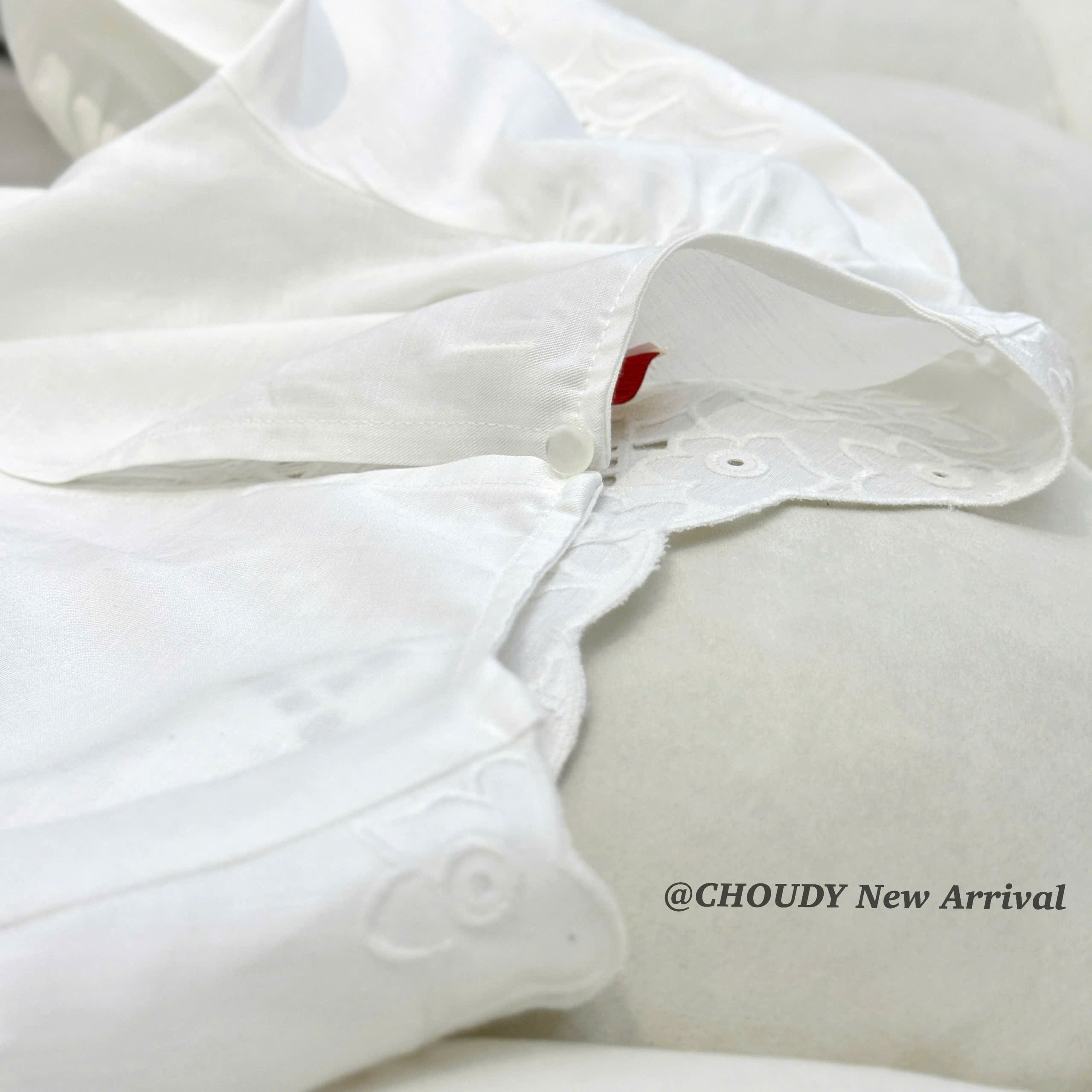 SALE U703 ÁO TRẮNG THÊU HOA_thumbnail_5