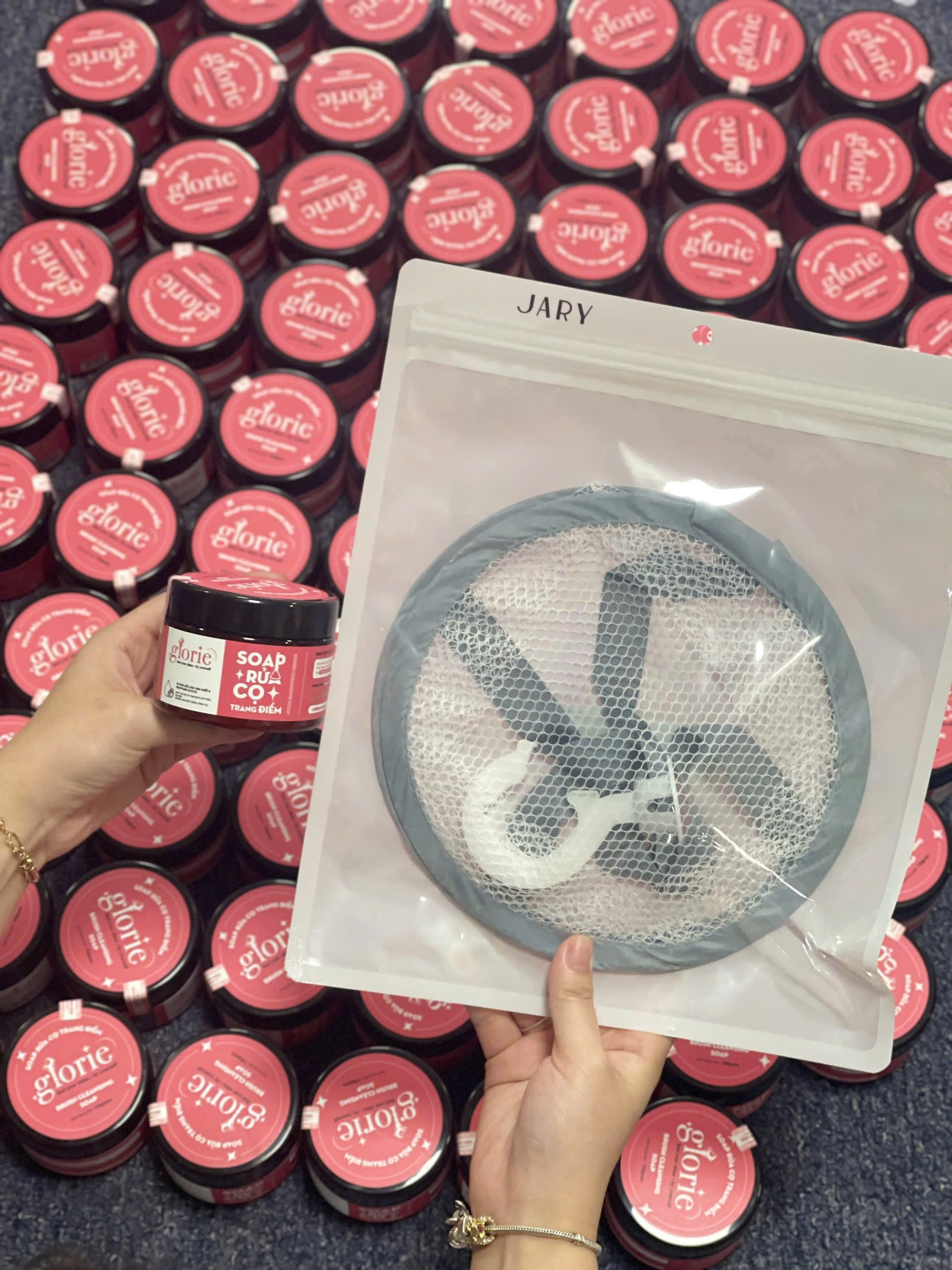 S47 SOAP RỬA CỌ TRANG ĐIỂM  (KÈM QUÀ TẶNG)_thumbnail_3