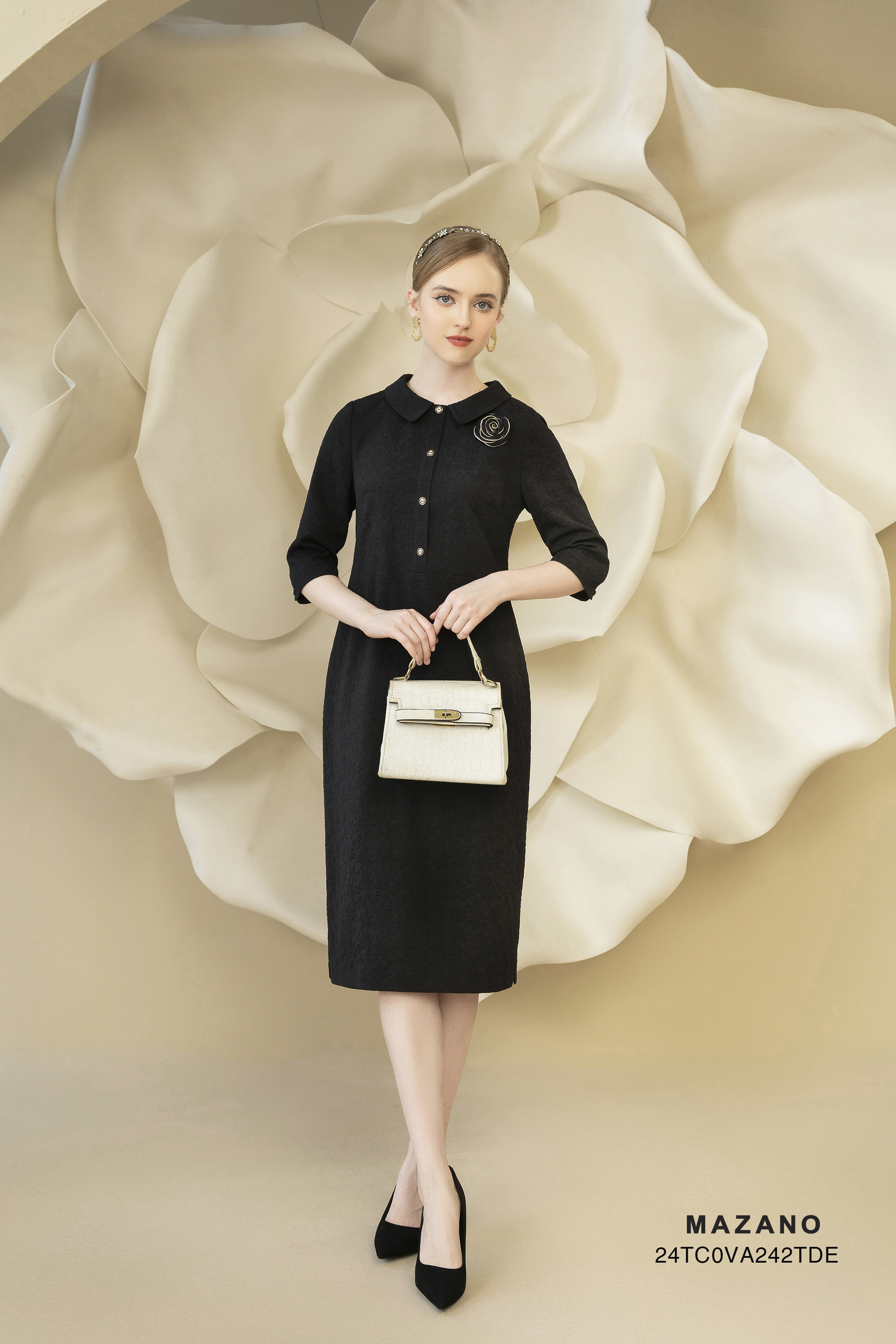 Váy Đầm suông tiết chế eo Vải Gấm thô mỏng Đính hoa cuốn, Cổ bẻ Tay lỡ Dài đến bắp_thumbnail_5