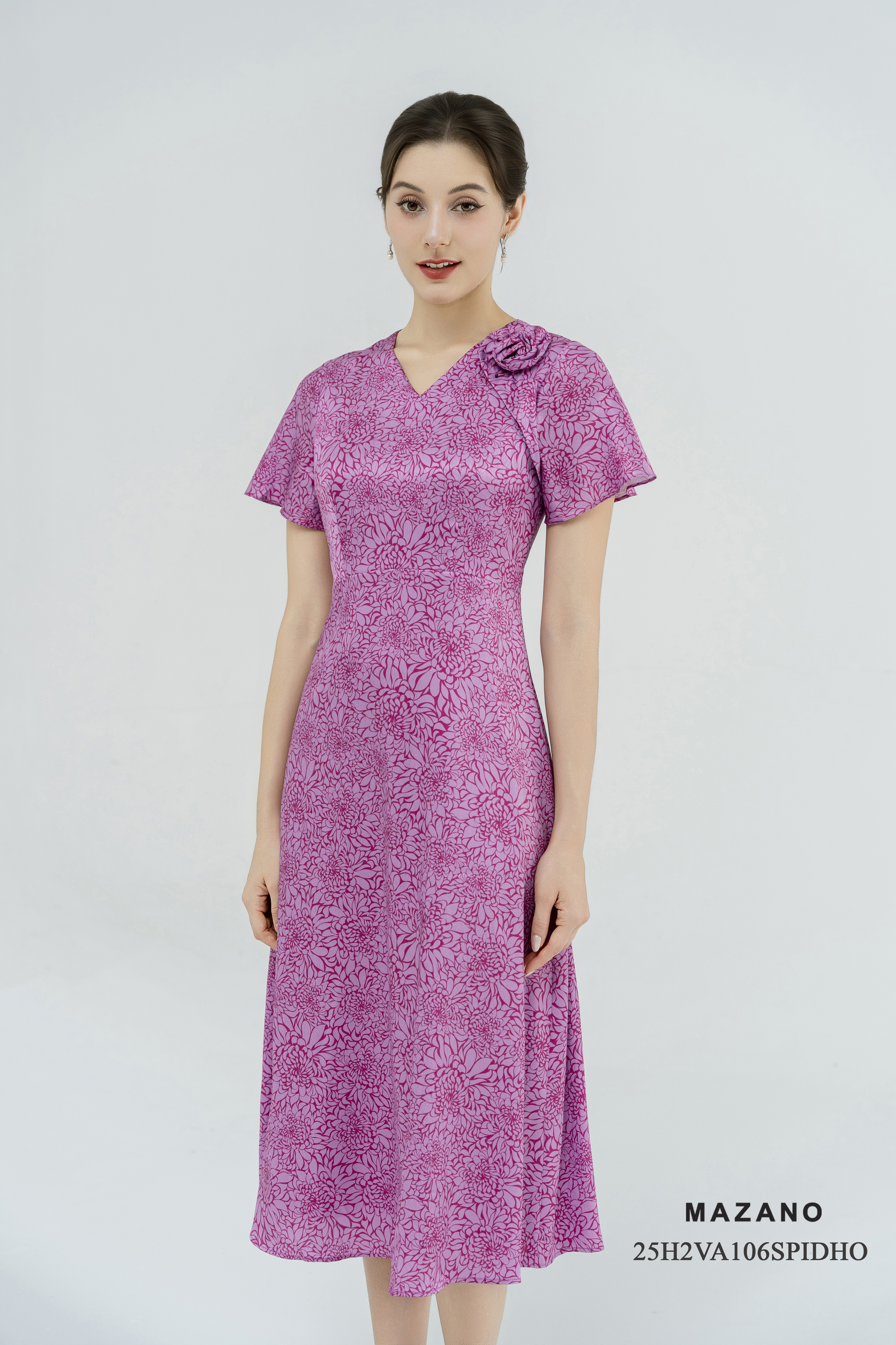 Váy Đầm Ôm Vải lụa vân chìm Hoạ tiết hoa cách điệu Cổ V Đính hoa thủ công Tay ngắn Dài đến mắt cá chân_thumbnail_2