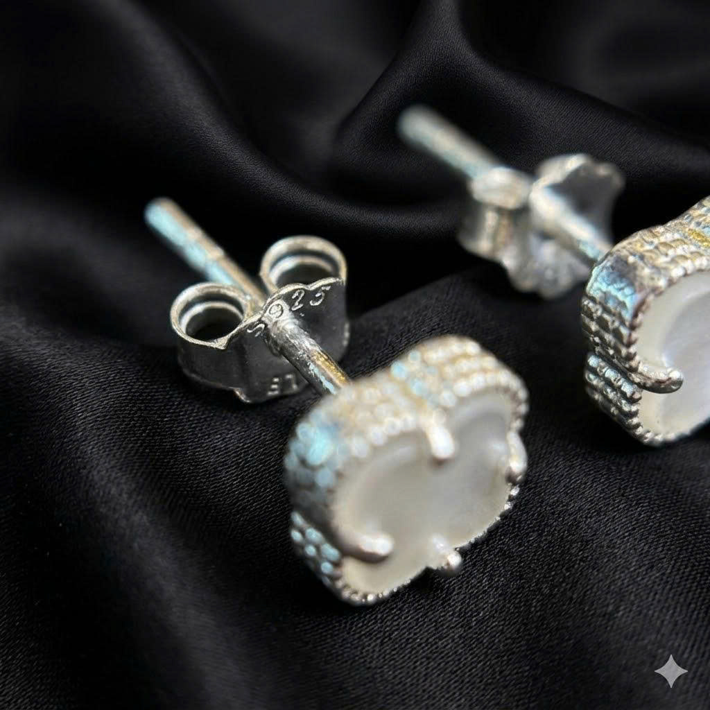 Khuyên kiểu bạc xi kim 4 lá trắng chốt bi_thumbnail_3