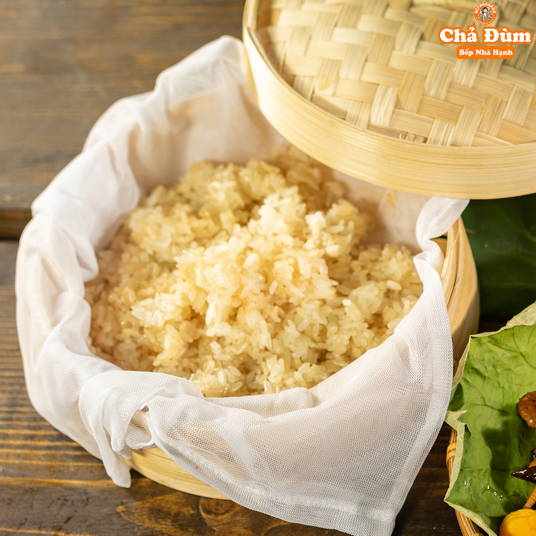 Xôi Gà Lá Sen 550g – Món Ngon Truyền Thống Miền Nam, Gói Trọn Trong Lá Sen Thơm Dịu_thumbnail_2