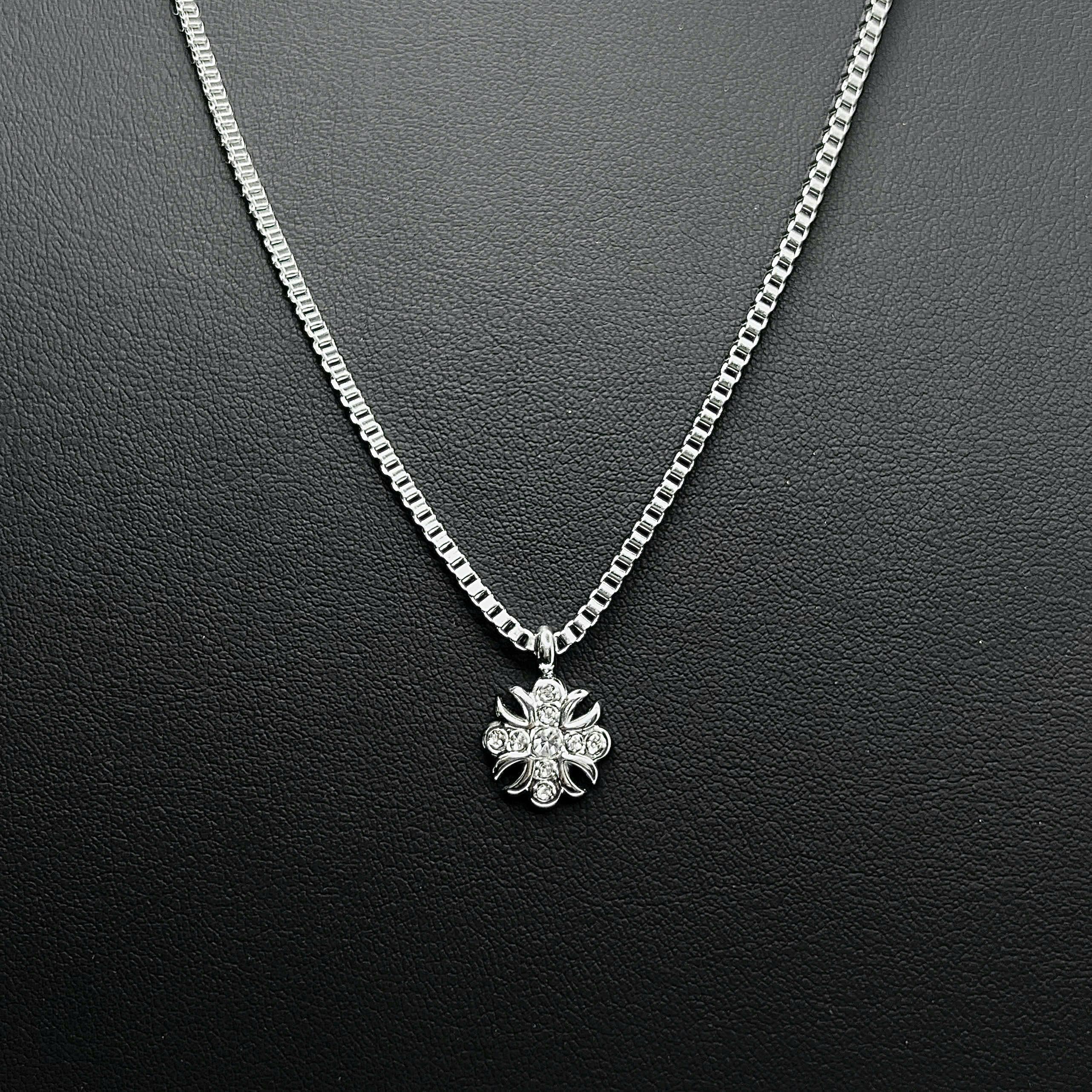 Vòng cổ titan thánh giá Cross