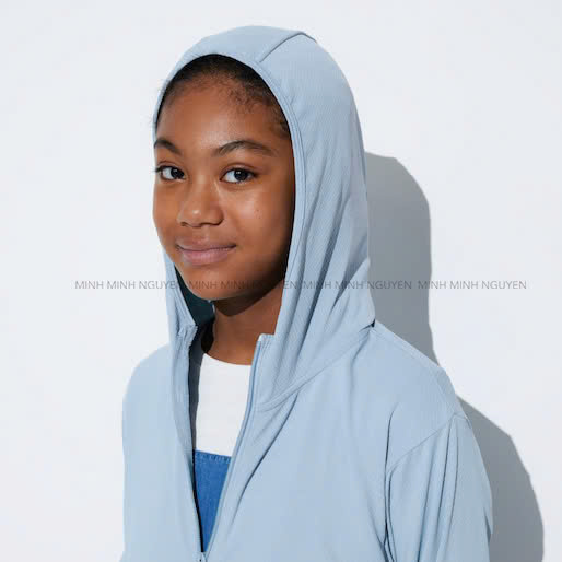 AO KHOAC BE UNIQLO_thumbnail_4