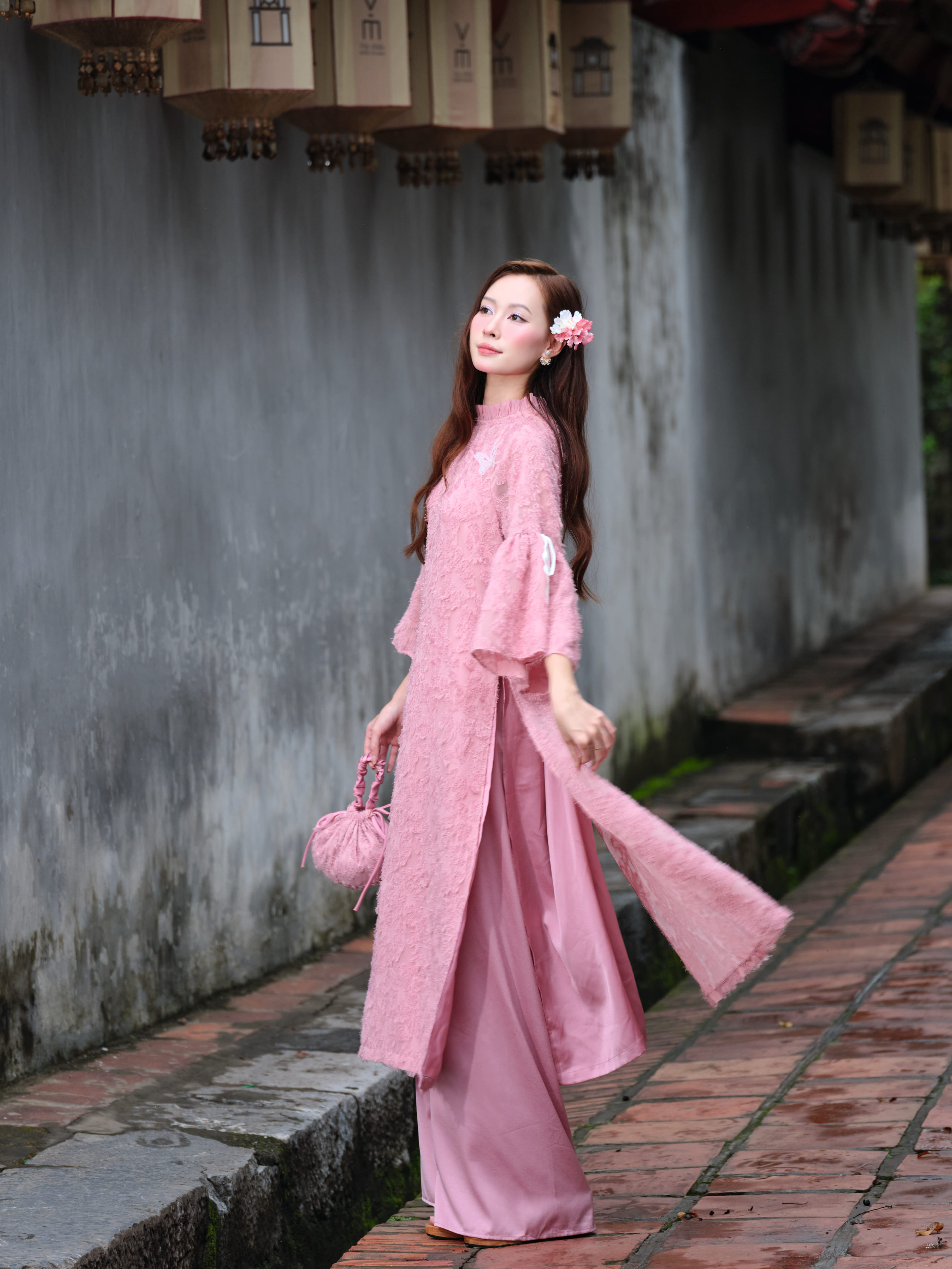 Áo Dài Châu Liên