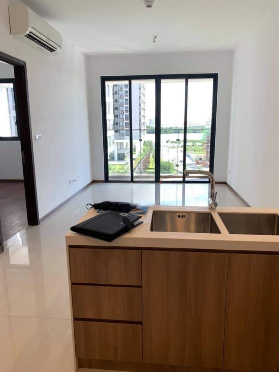 Cần cho thuê nhanh căn hộ 1PN One Verandah, giá bất ngờ, nội thất cực kỳ sang trọng, view xanh mát!_thumbnail_4