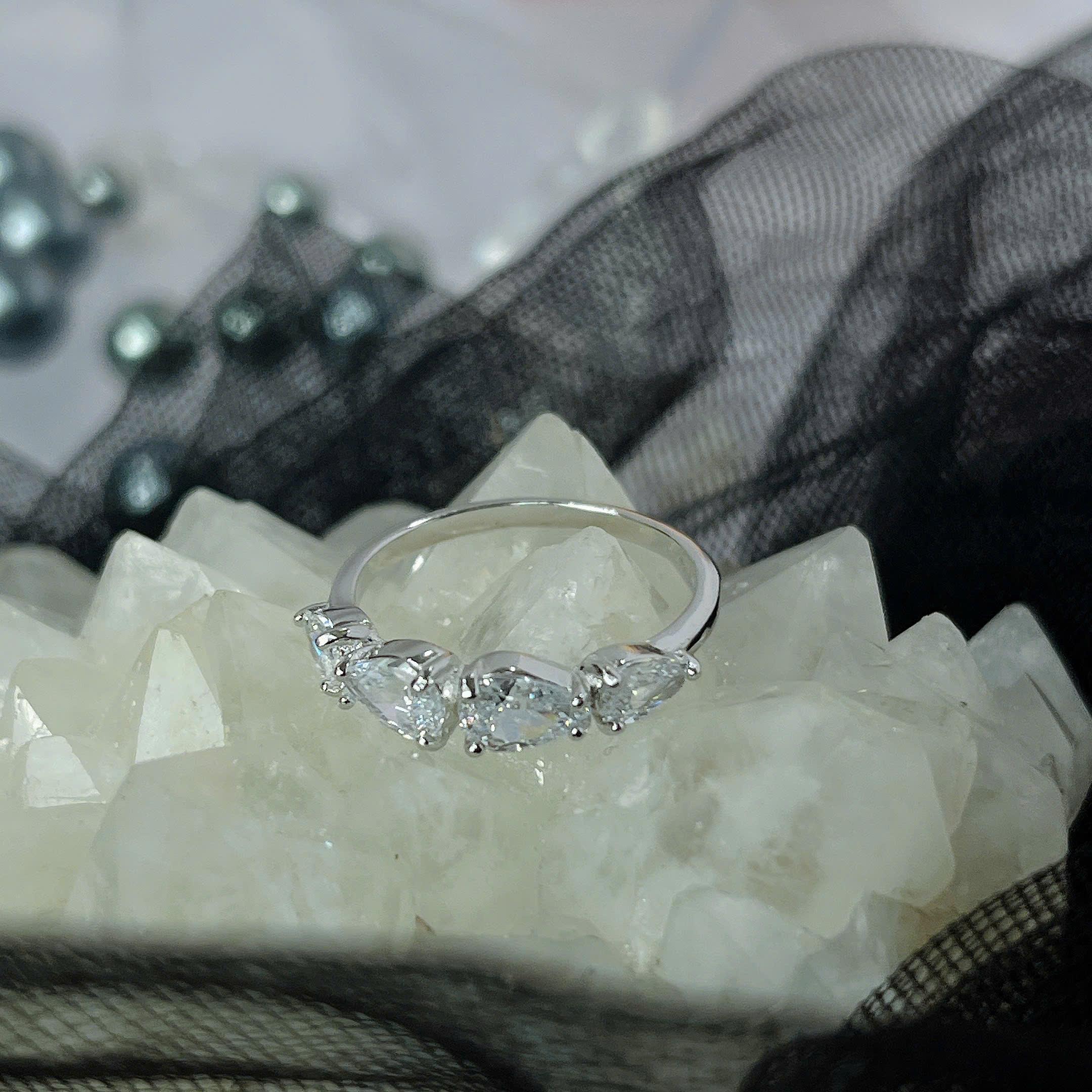 Nhẫn bạc 4 kim cương size 6_thumbnail_5