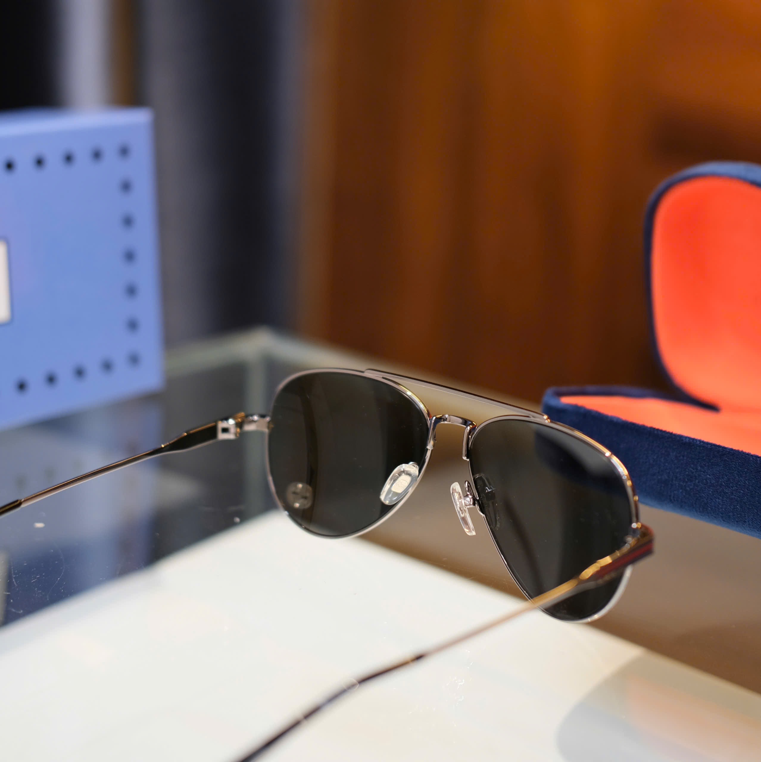 Mắt kính nam Gucci