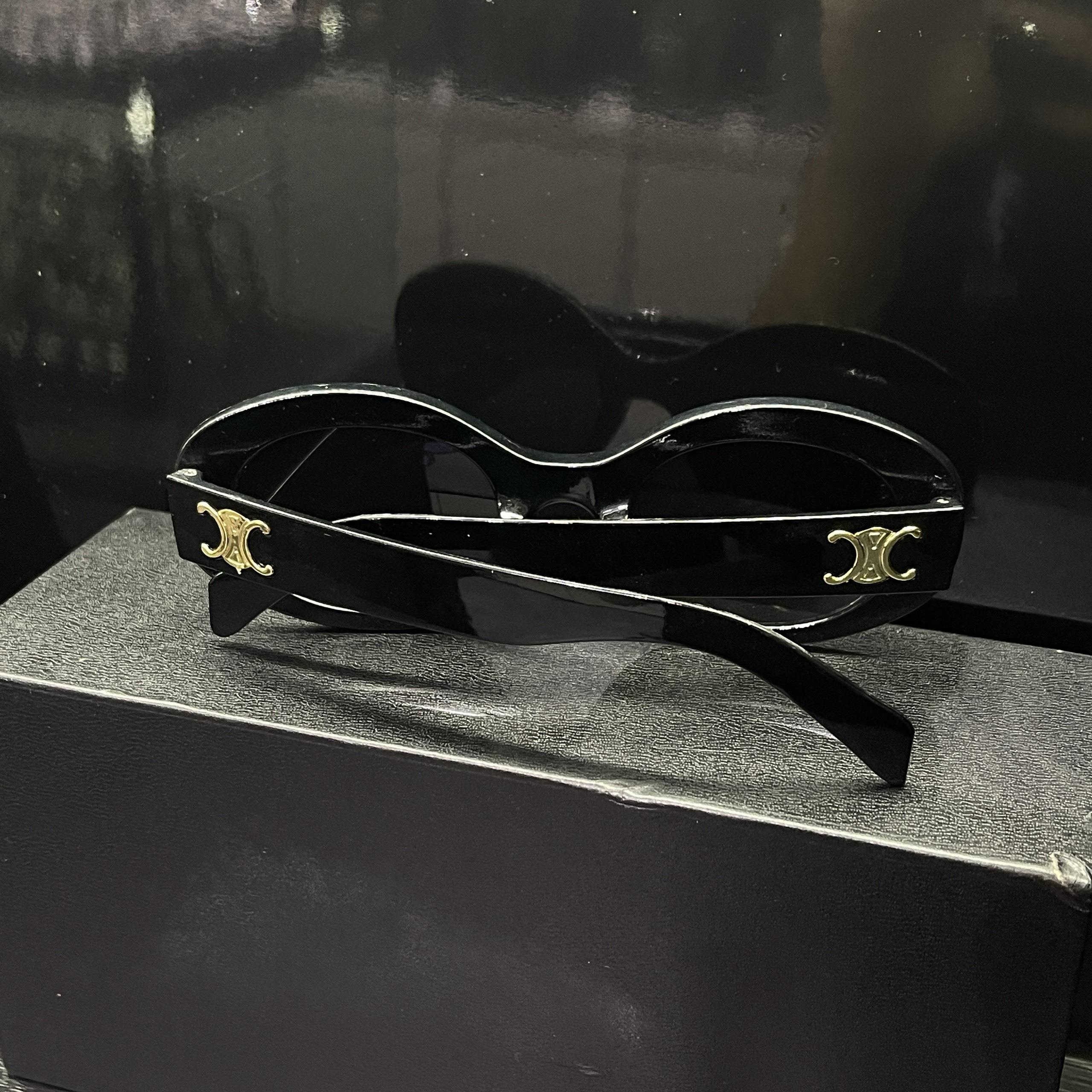 kính mắt Celine logo nhạt