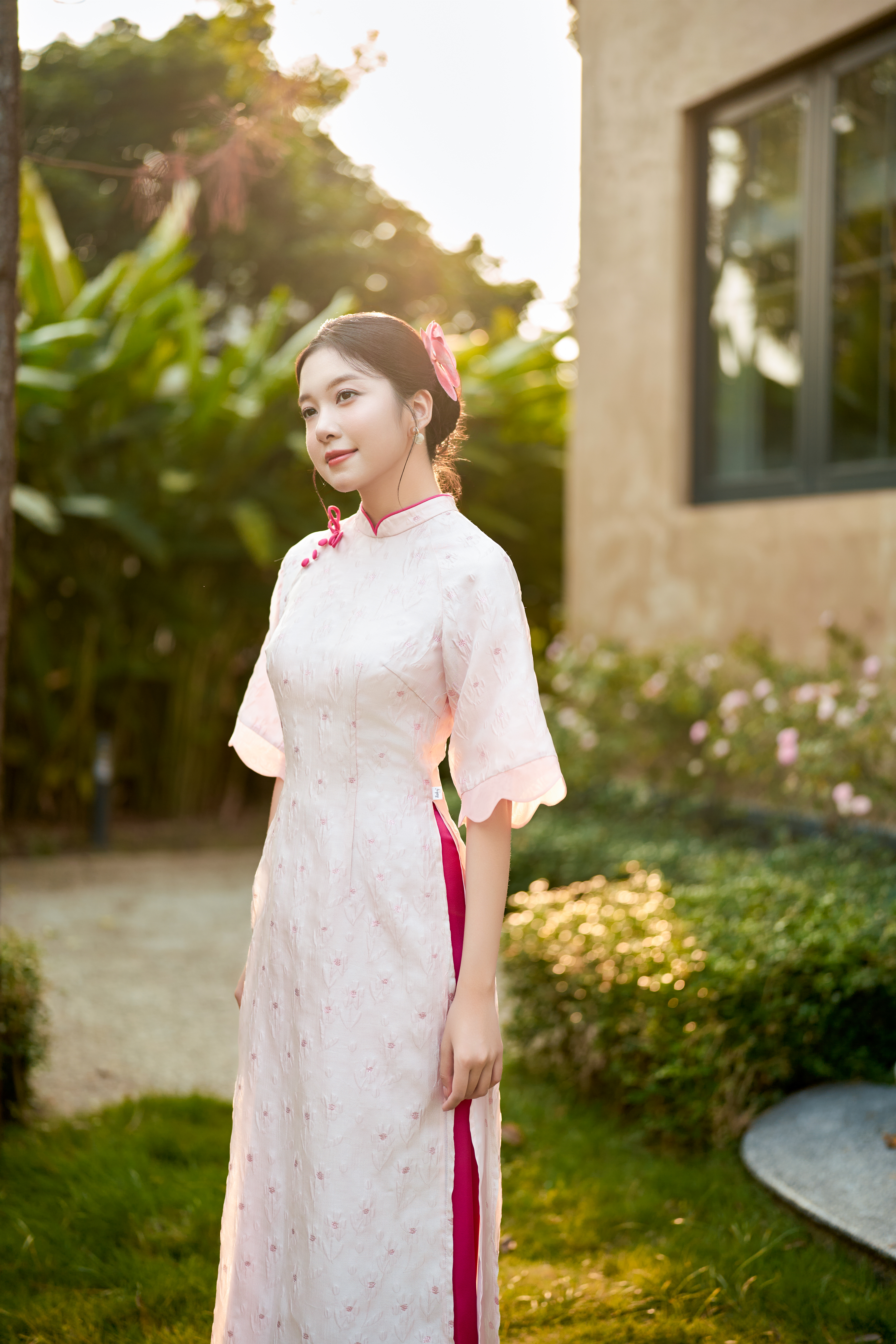 Áo dài mẹ Cát Tiên