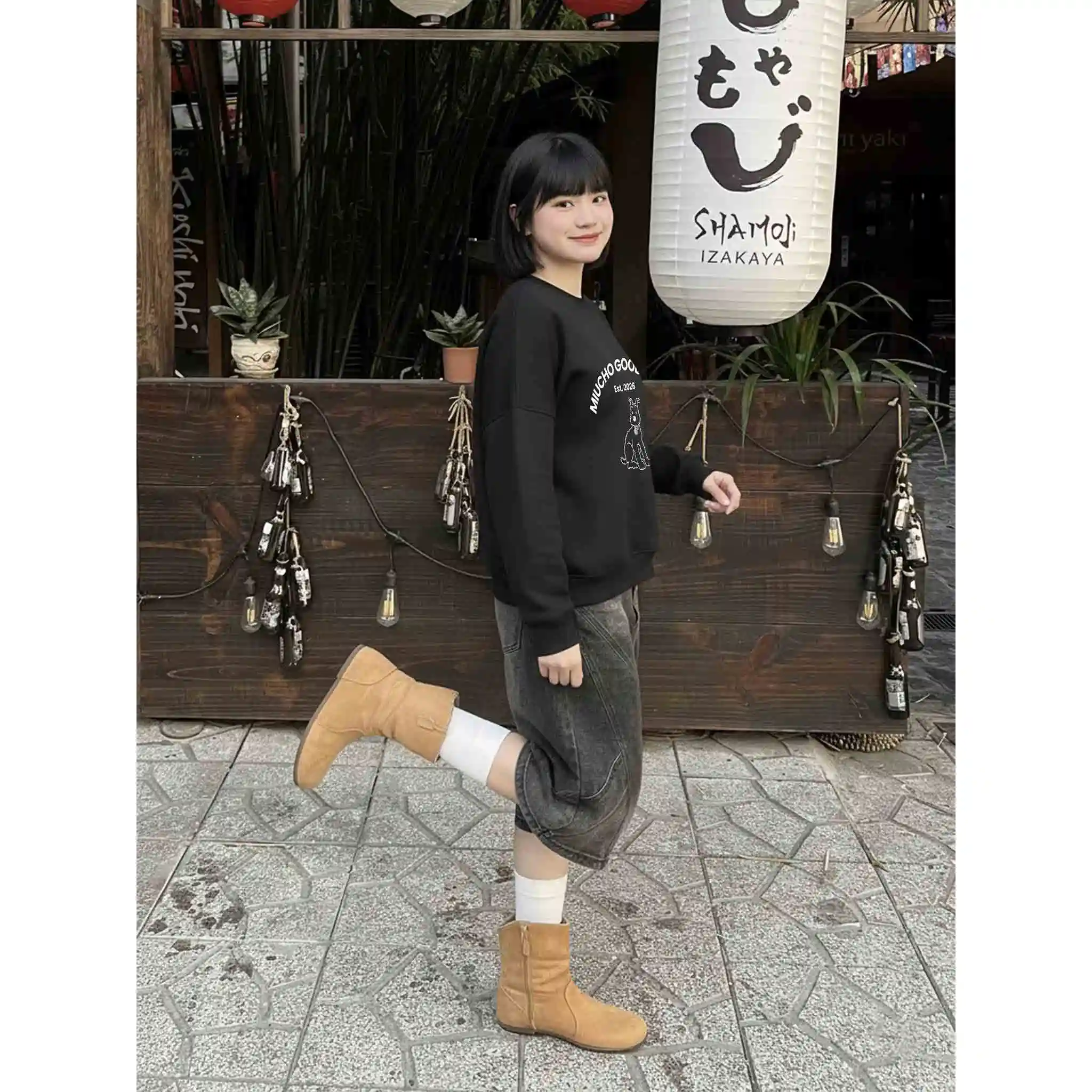 Áo Sweater form boxy Miucho vải nỉ 2 da cao cấp dày dặn thoáng mát cổ tròn basic in mix 2843_thumbnail_4