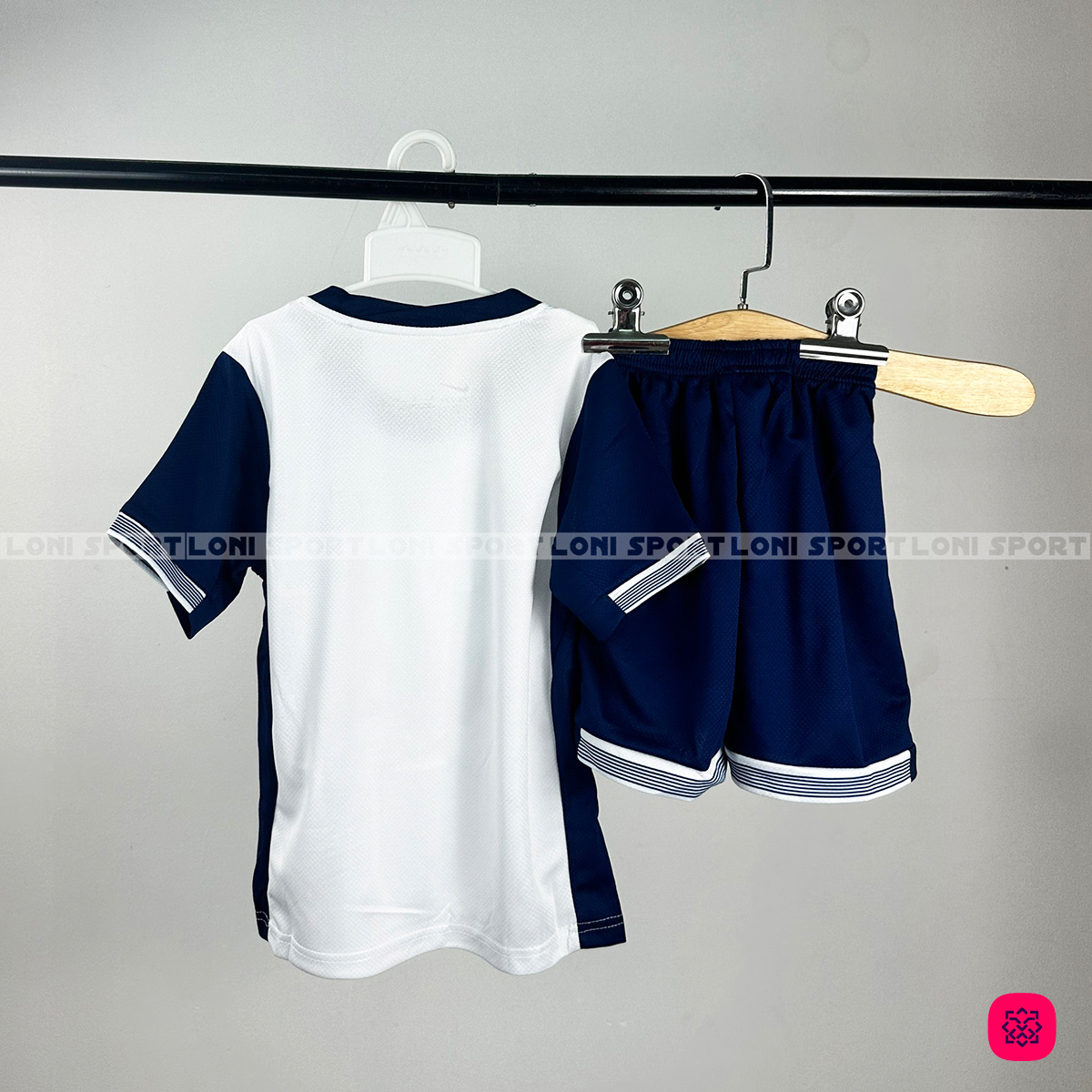 Bộ kid Tottenham sân nhà trắng xanh 24/25_thumbnail_3