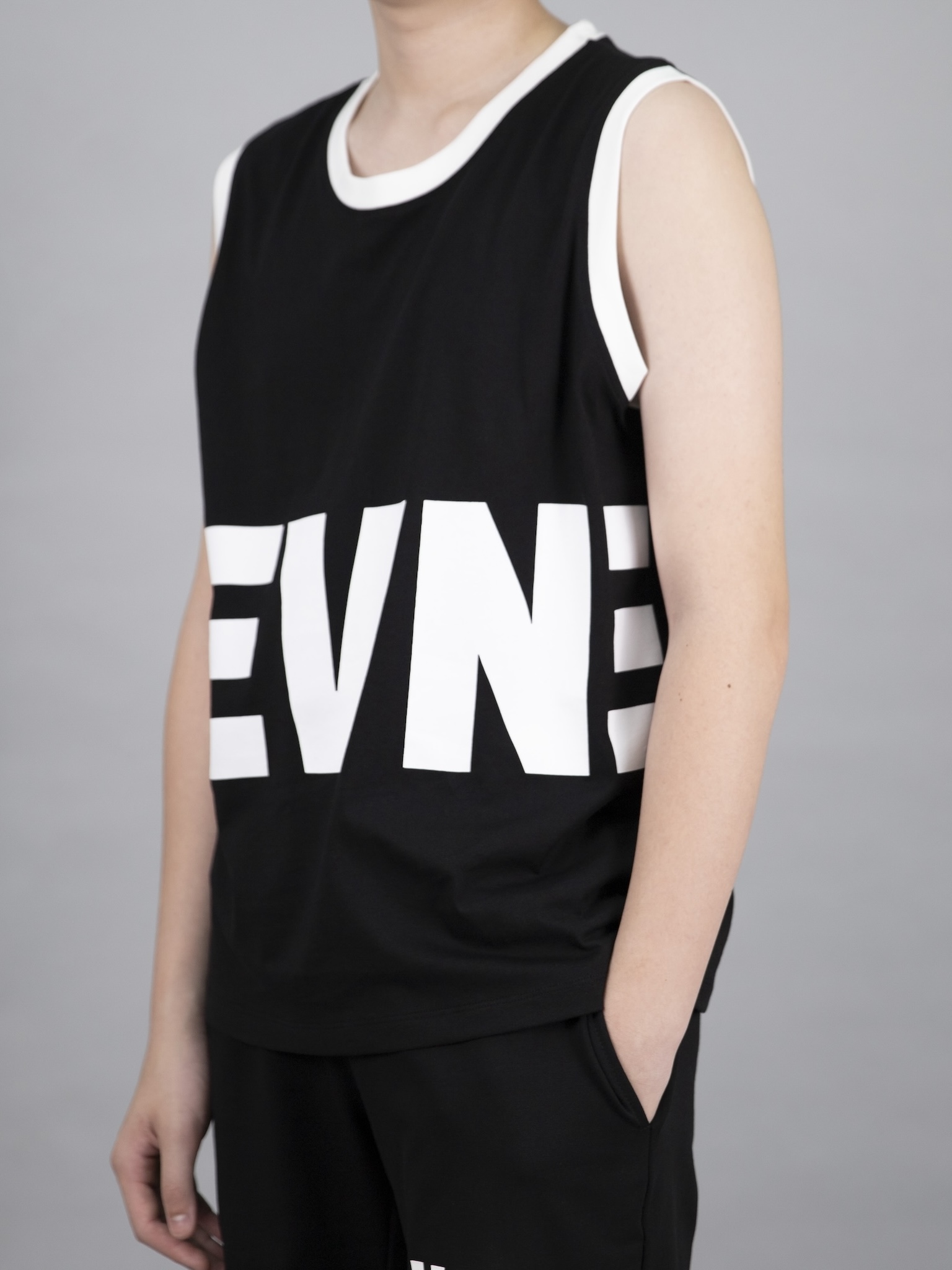 Áo 3 lỗ màu đen SEVEN_thumbnail_4