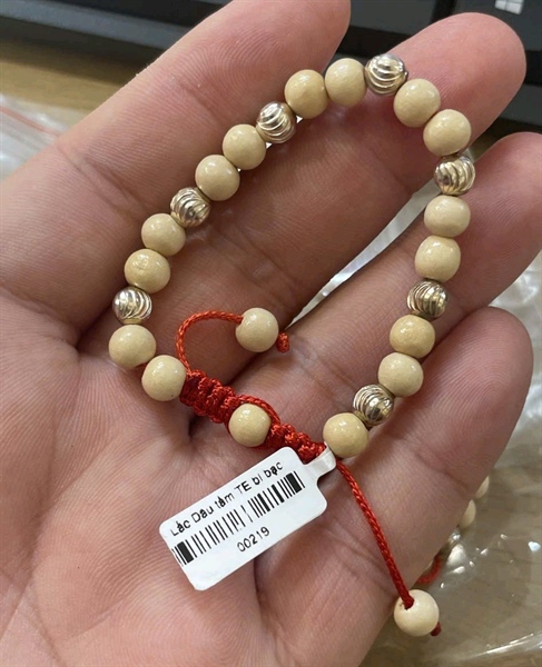 Vòng dâu tằm cho bé