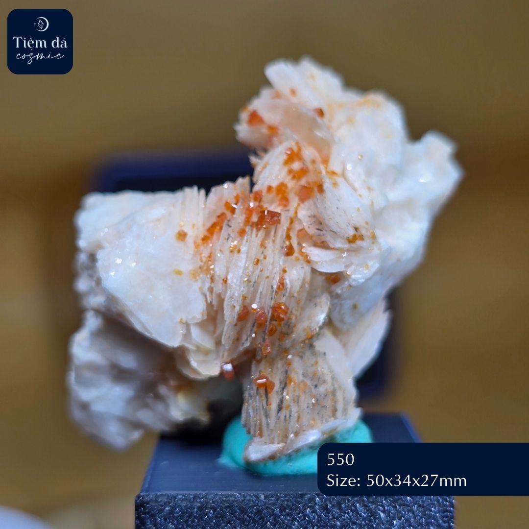 Vanadinite cộng sinh trên Barite - Xuất xứ Morocco_thumbnail_1