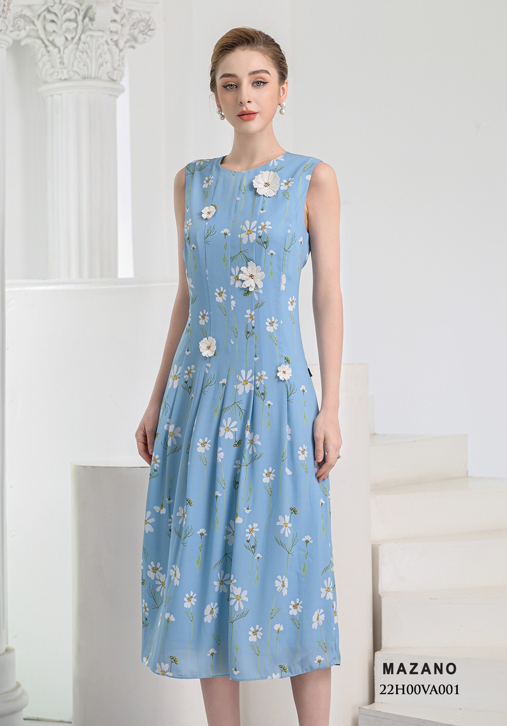 Đầm xanh in họa tiết thân ôm bổ mảnh, chân rủ đính hoa thêu_thumbnail_0