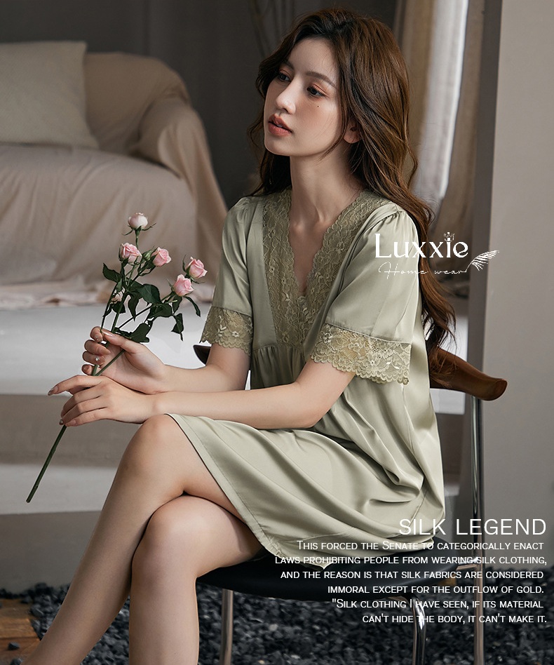 V06 Váy ngủ suông cổ V phối ren