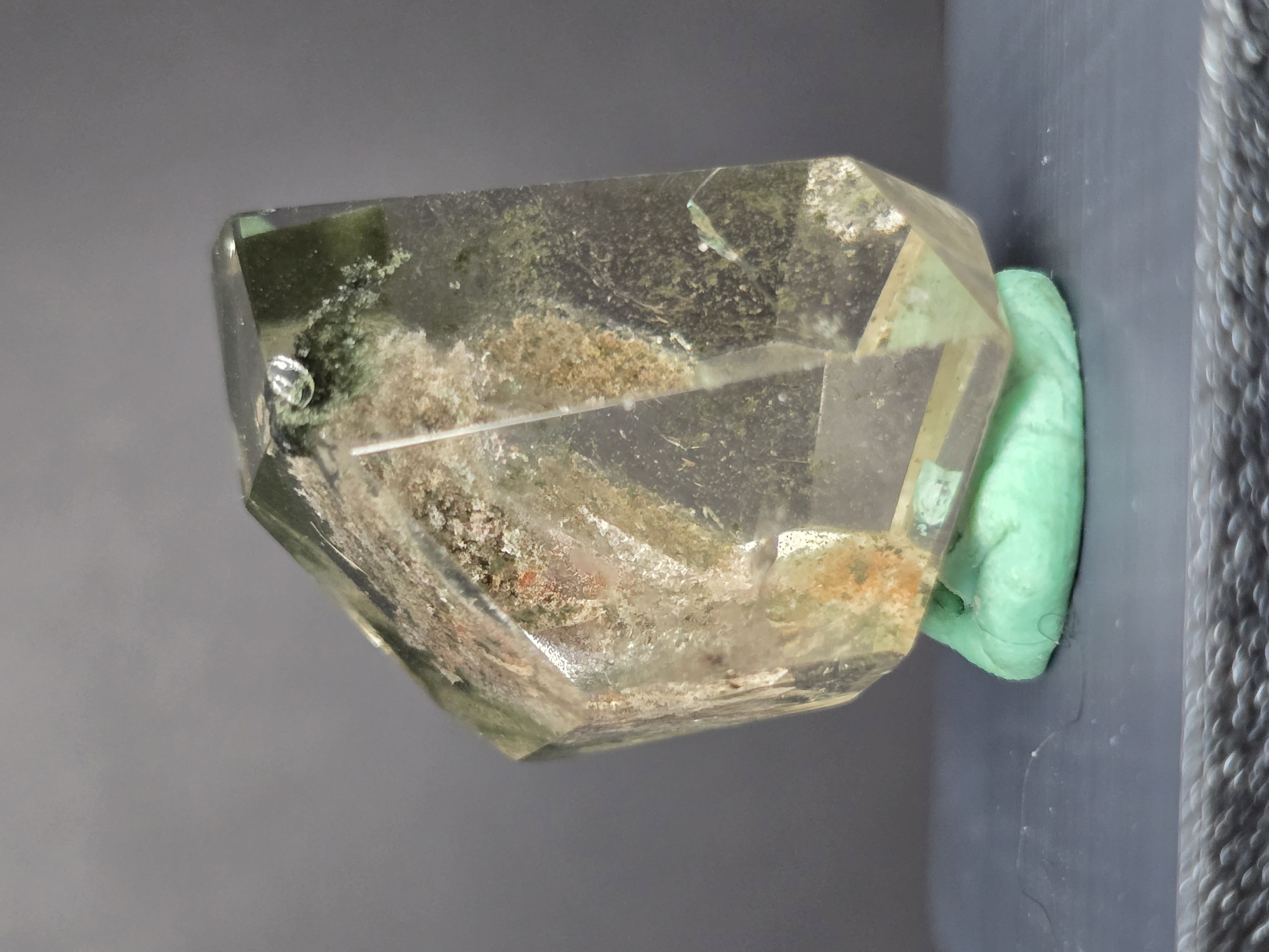 Thạch Anh Ưu Linh Đã Mài Bóng Dáng Freeform