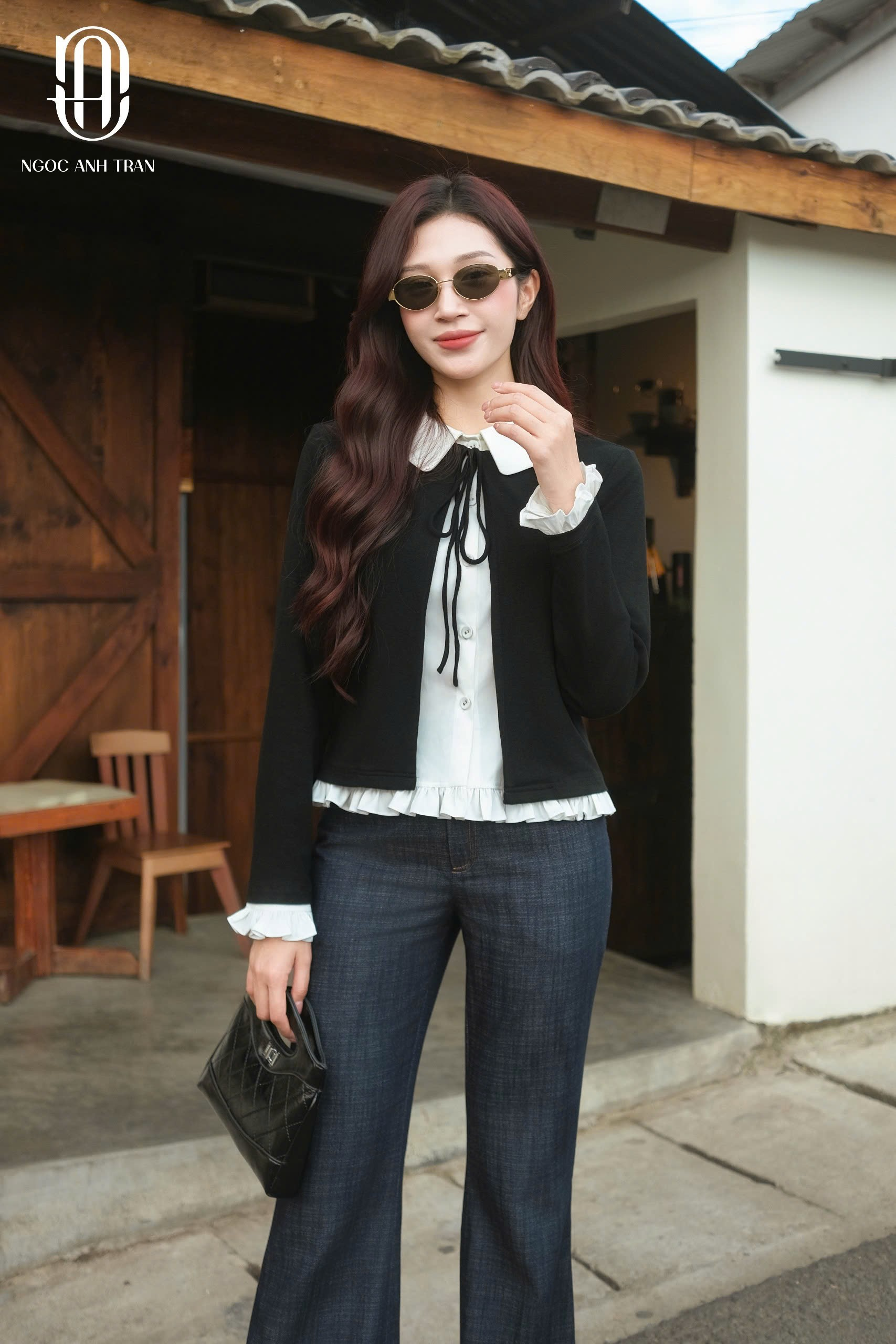 AT004 - Áo cardigan đen buộc dây