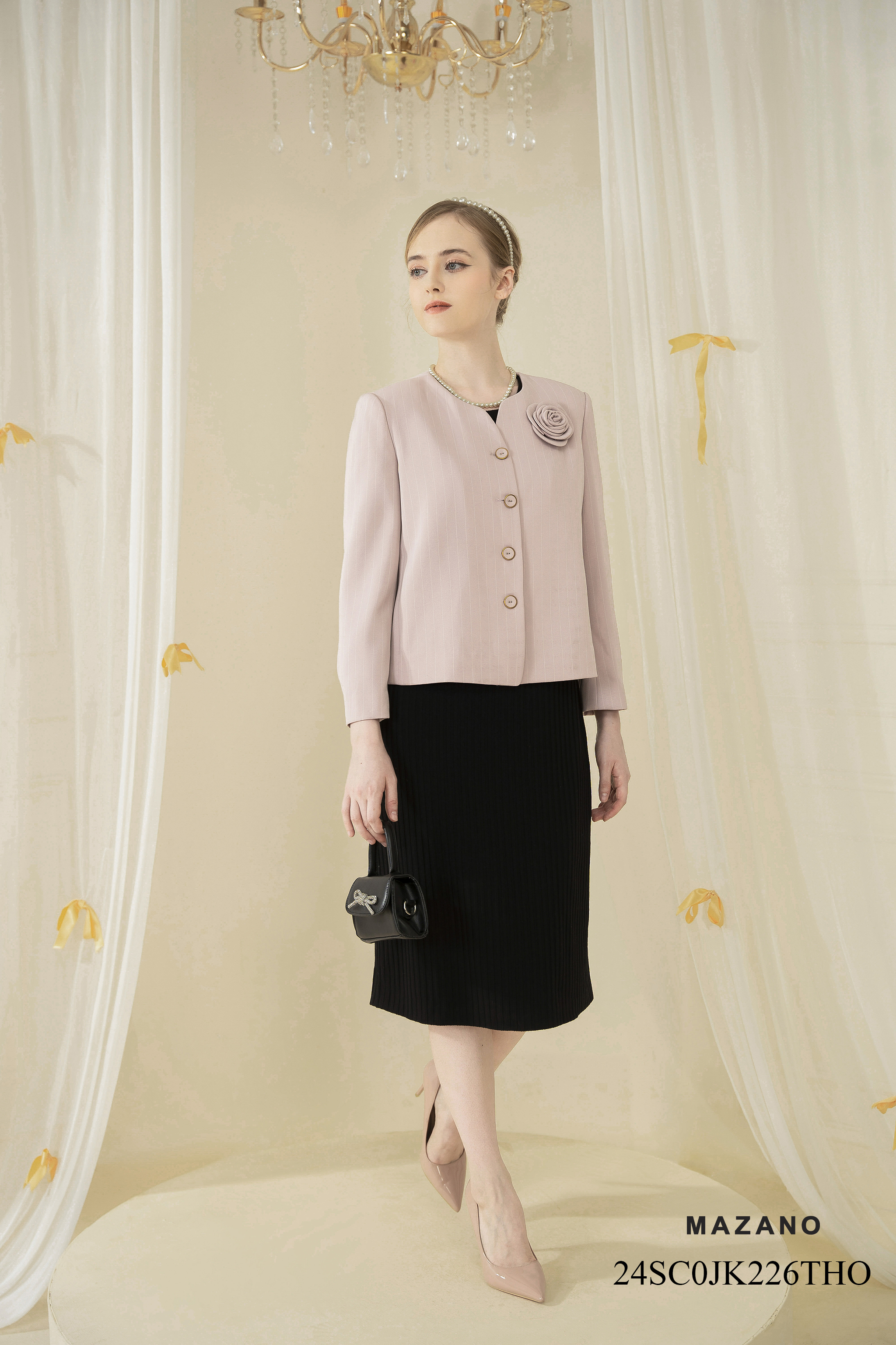 Áo khoác ngắn Suông Vải tuytxi  đính  hoa cuốn Dài dưới eo JK226THO_thumbnail_3