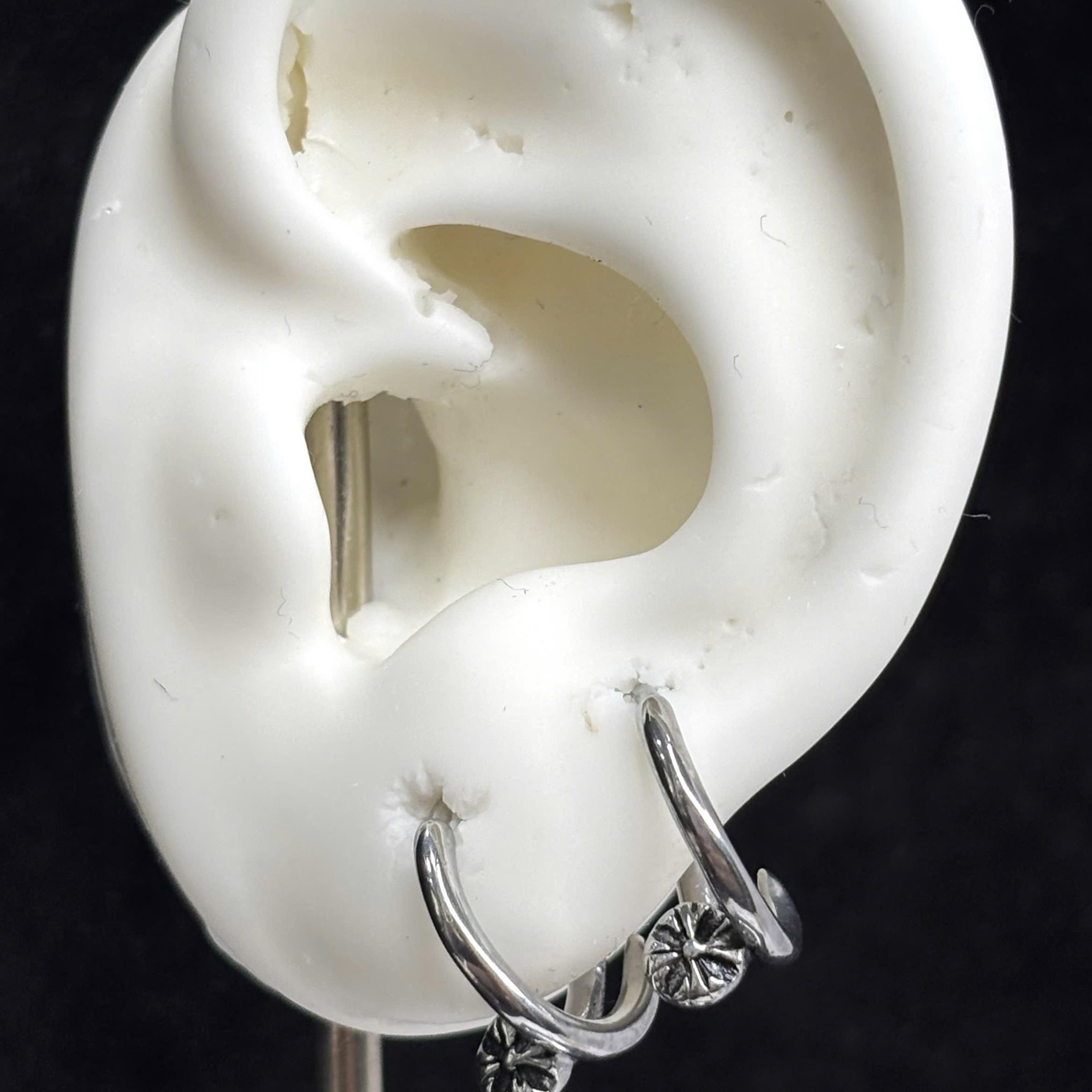 Khuyên vòng kiểu đầu đinh tán