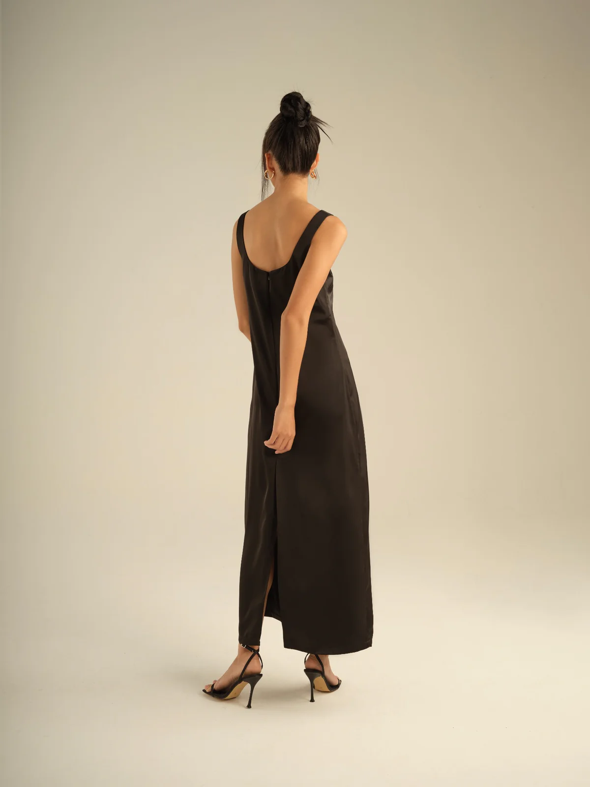 SILKY DRESS_thumbnail_2