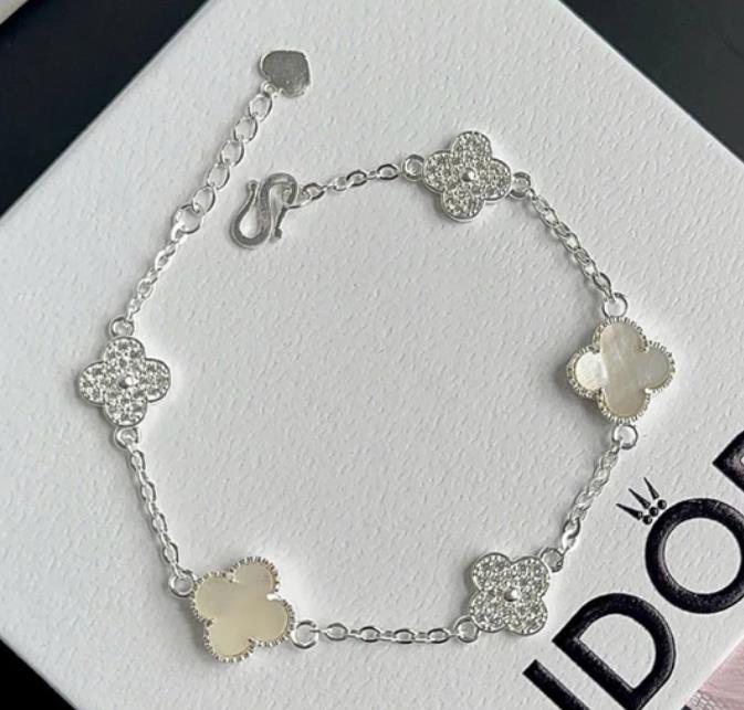 Vòng tay bạc van cleef đá xà cừ xen kẽ đá kim cương