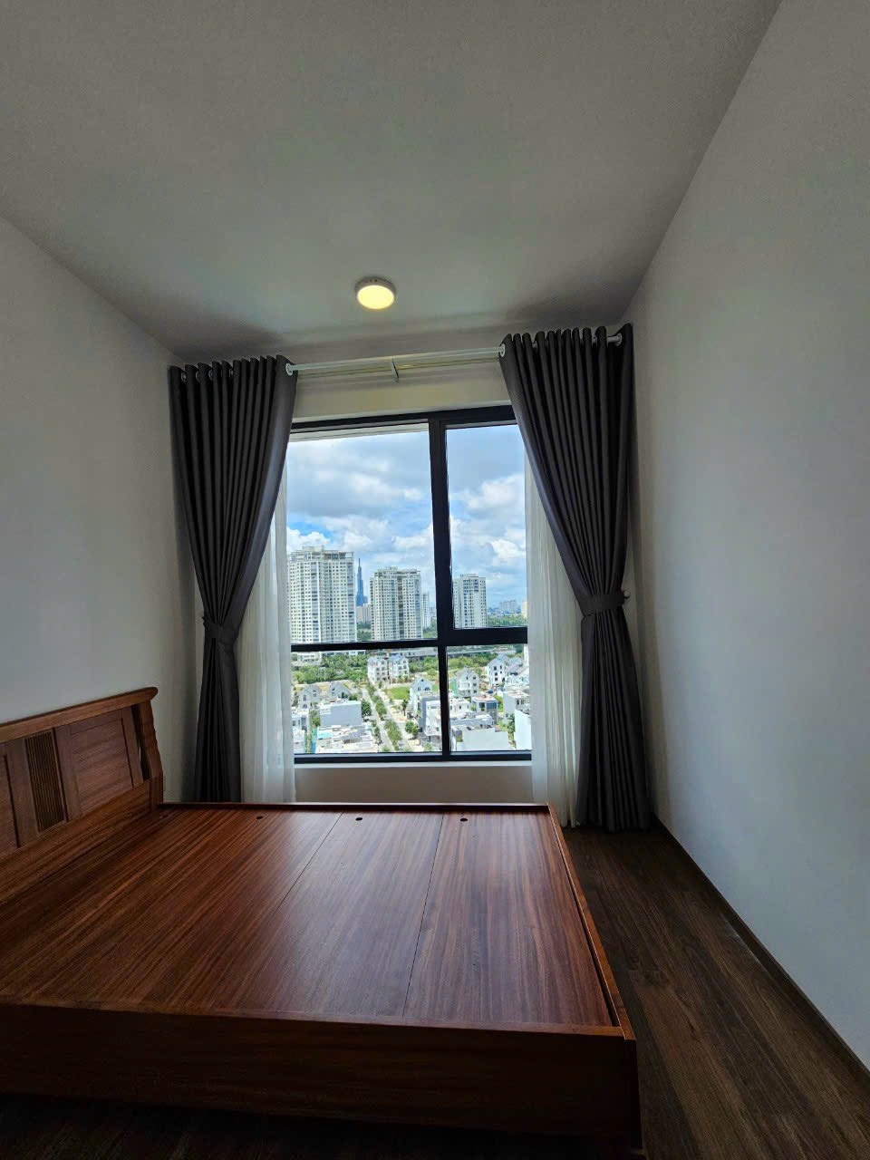 Góc cho thuê căn hộ 3 phòng ngủ (110m2) tầng cao - nội thất cơ bản - giá tốt nhất dự án 34tr/tháng_thumbnail_4