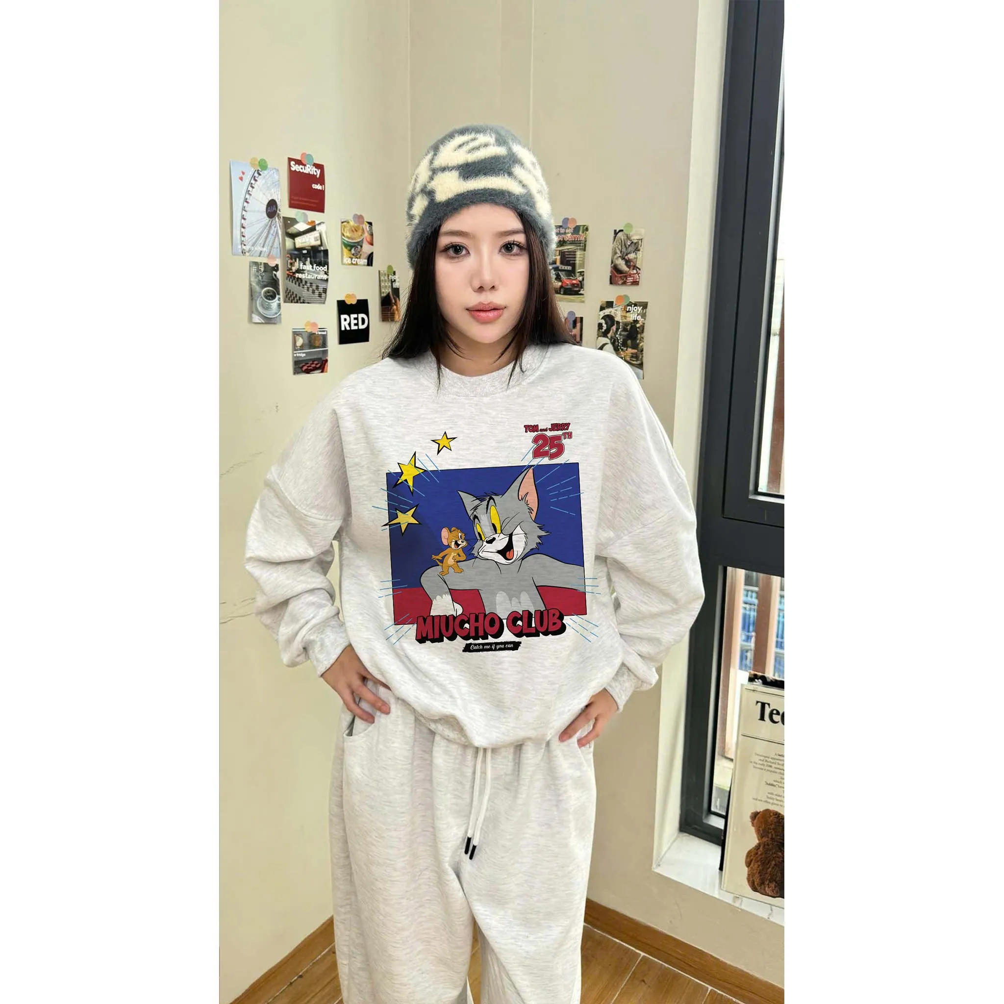 Áo Sweater boxy hình Tom & Jerry 2627 Miucho vải nỉ 2 da dày dặn thoáng mát tay dài cổ tròn in mix_thumbnail_4