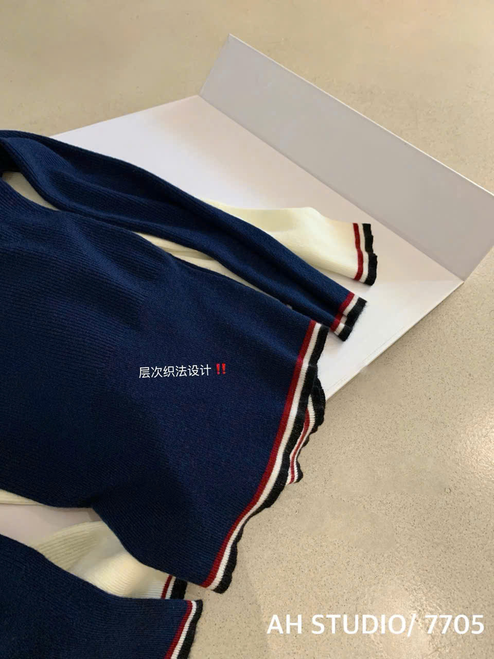 Áo len gân tay dài ( XANH ĐEN )_thumbnail_7