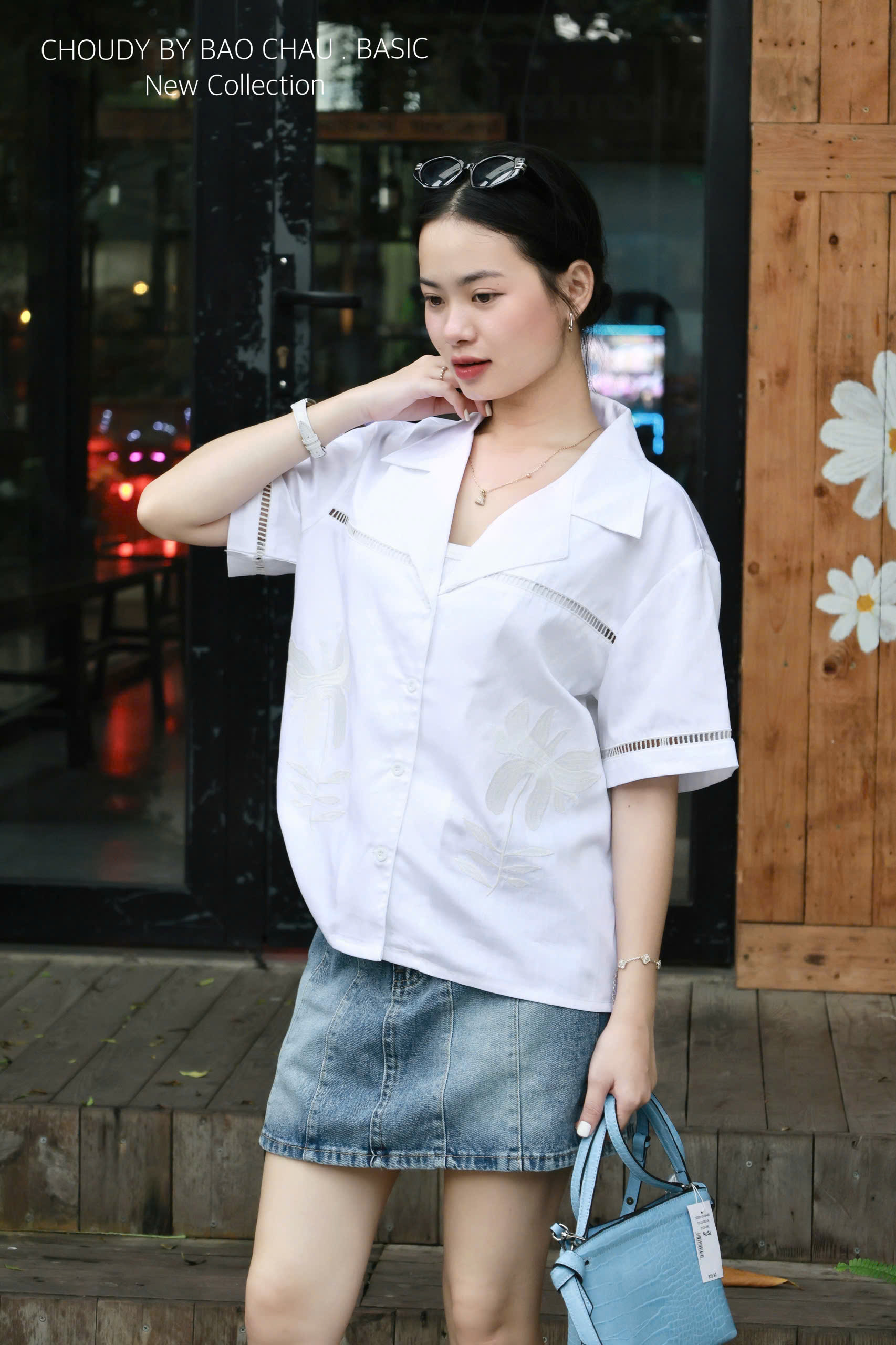 SALE A418 ÁO SOMI TRẮNG THÊU HOA_thumbnail_3