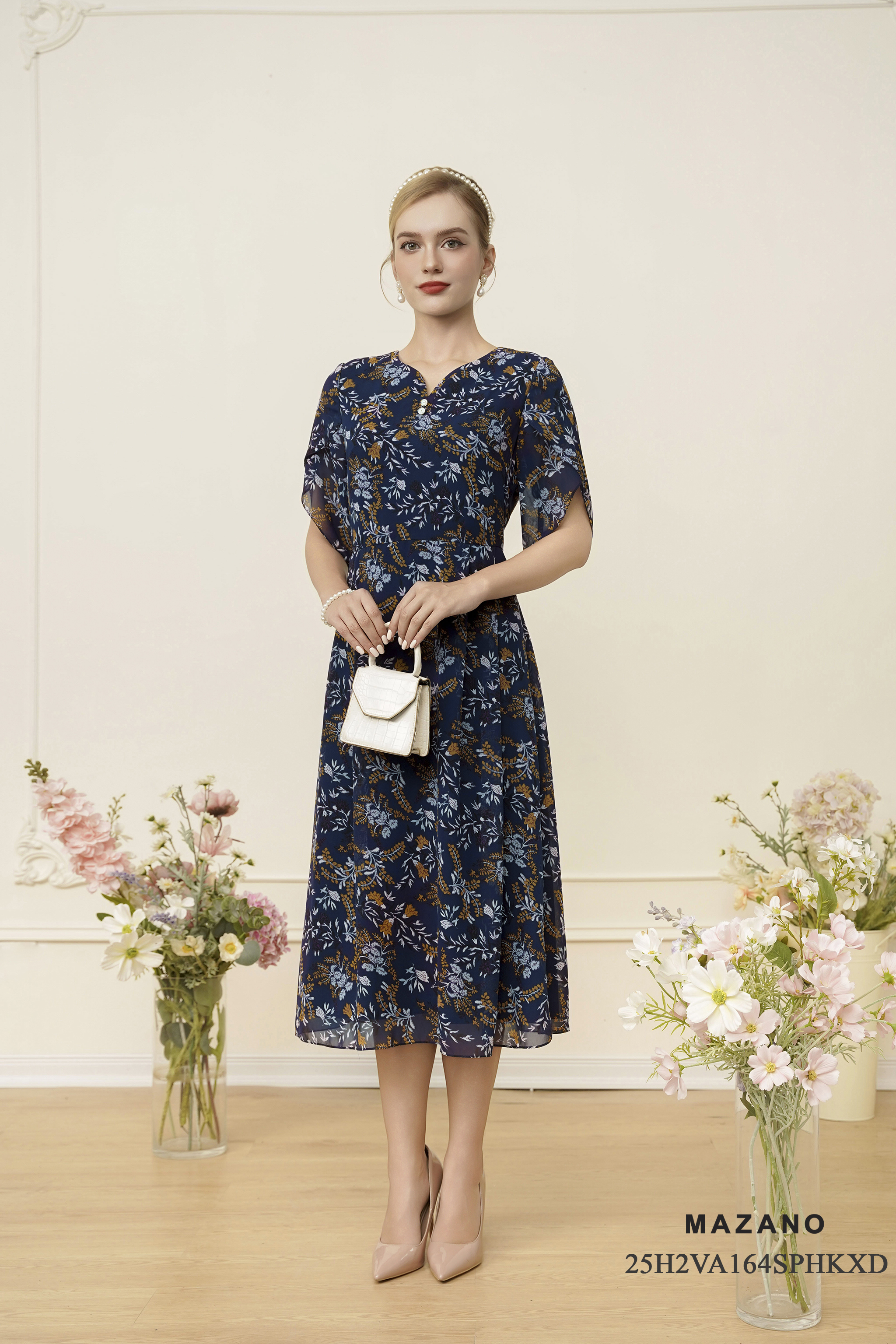 Váy Đầm Ôm Vải voan mỏng Hoạ tiết hoa nhí Cổ tròn cách điệu Tay ngắn Dài ngang bắp chân