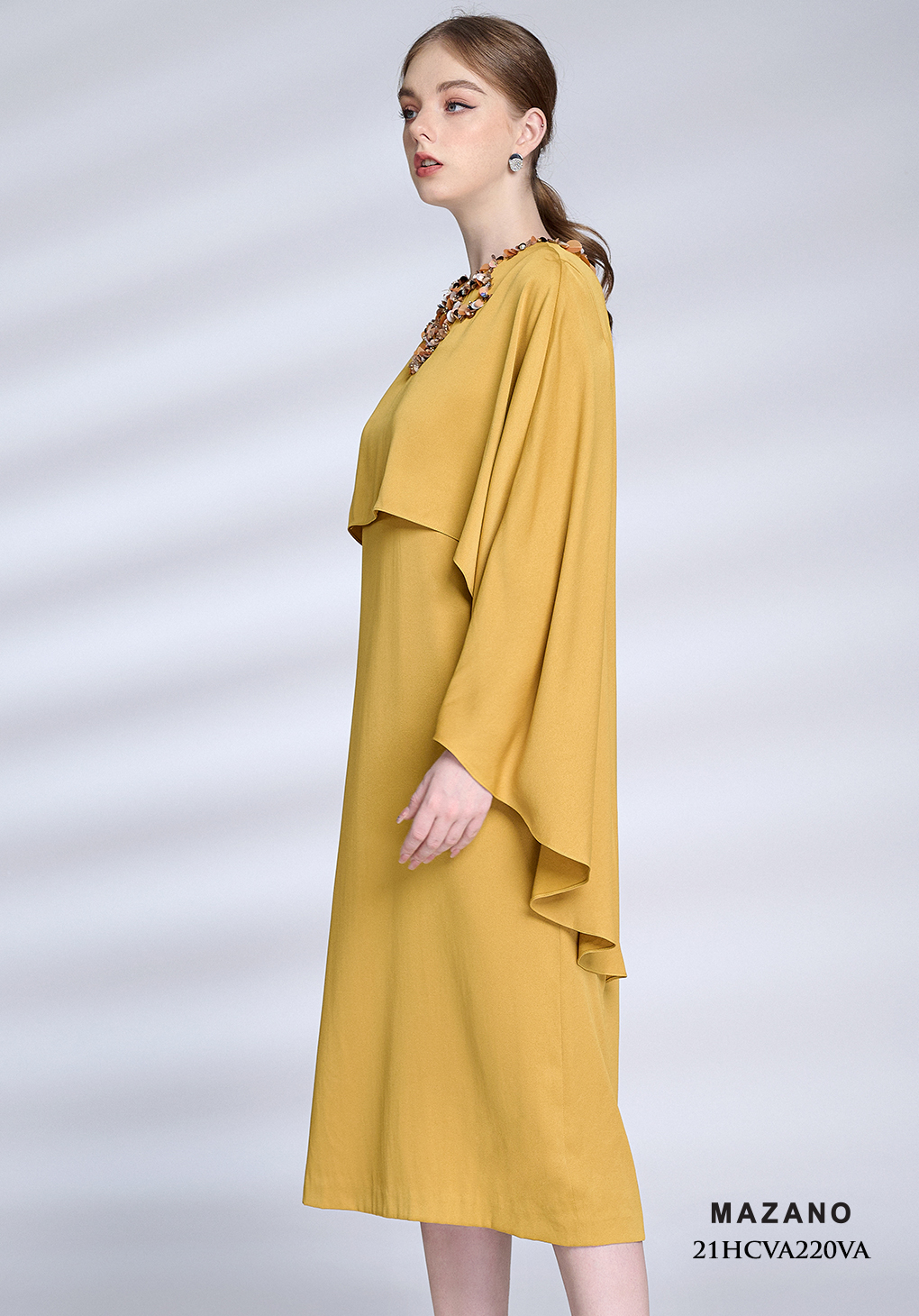 Đầm vàng dạ hội đính đá_thumbnail_3