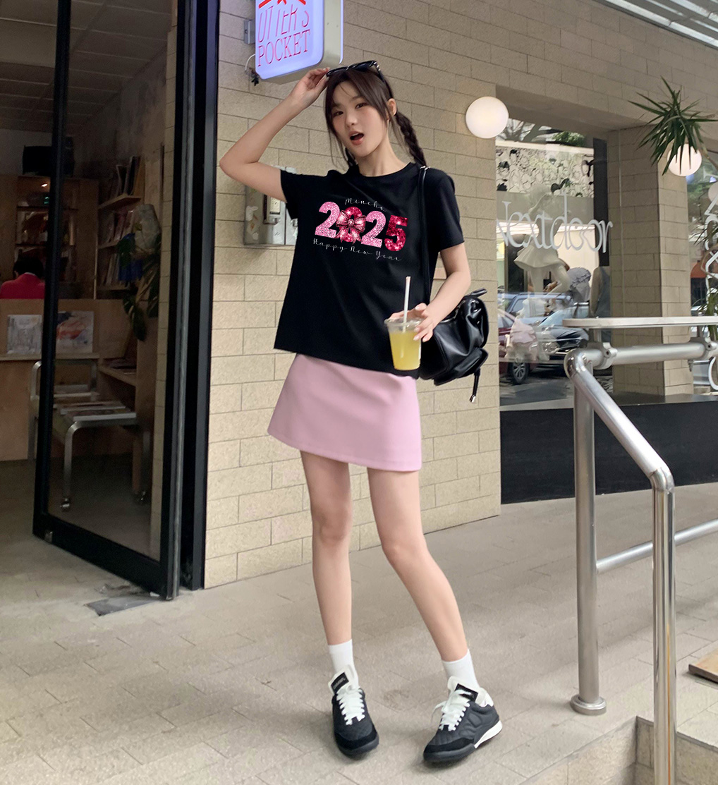 Áo thun nữ tết 2025 form vừa regular vải cotton 4c thoáng mát 1803 Miucho in graphic_thumbnail_4