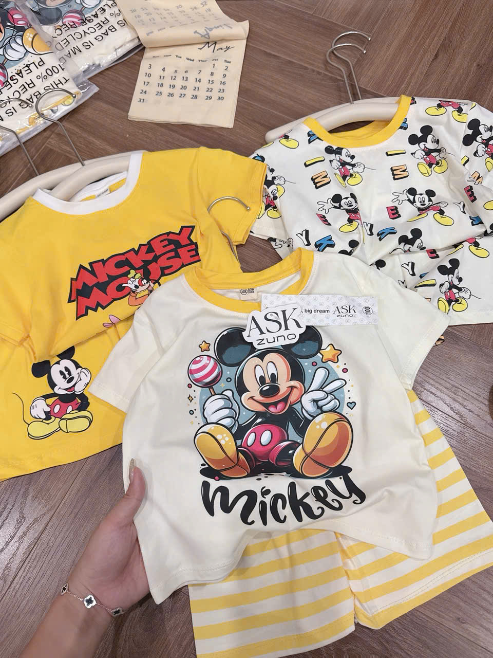 H31 SET 3 BỘ CỘC MICKEY CẦM KẸO DƠ HI- A100.335_thumbnail_2