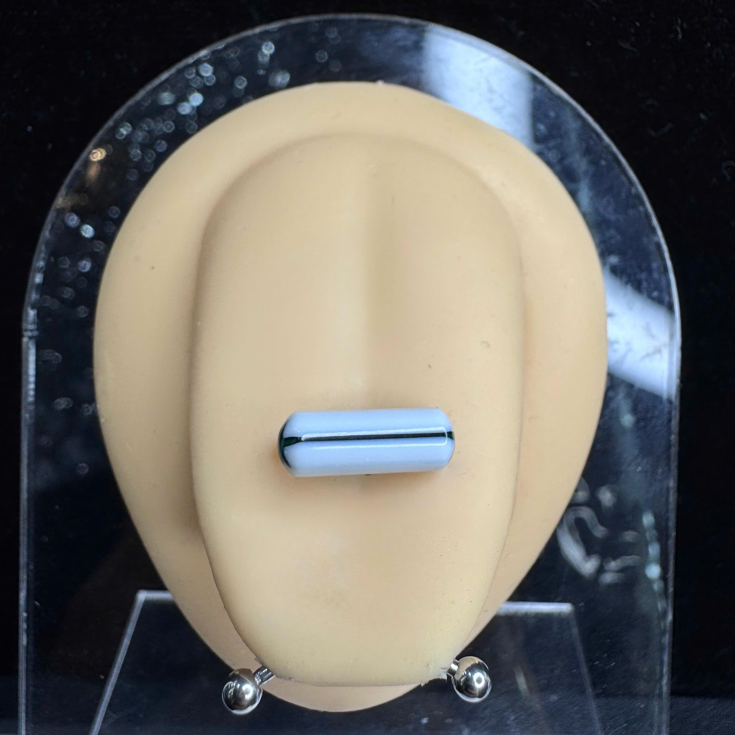 khuyên lưỡi trắng 1 sọc xanh lá đậm, lá xanh_thumbnail_2