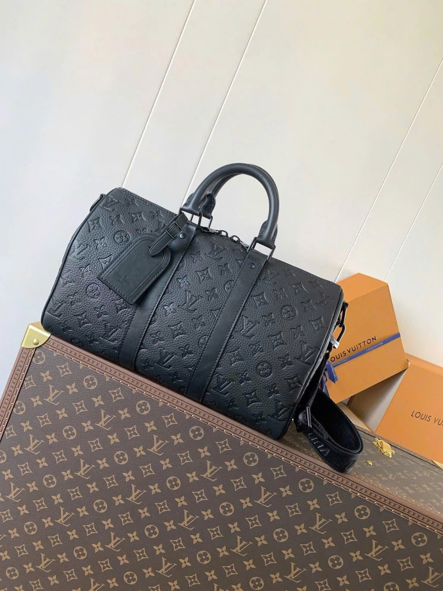 Túi Louis Vuitton Keepall Bandoulière 35 vân chìm