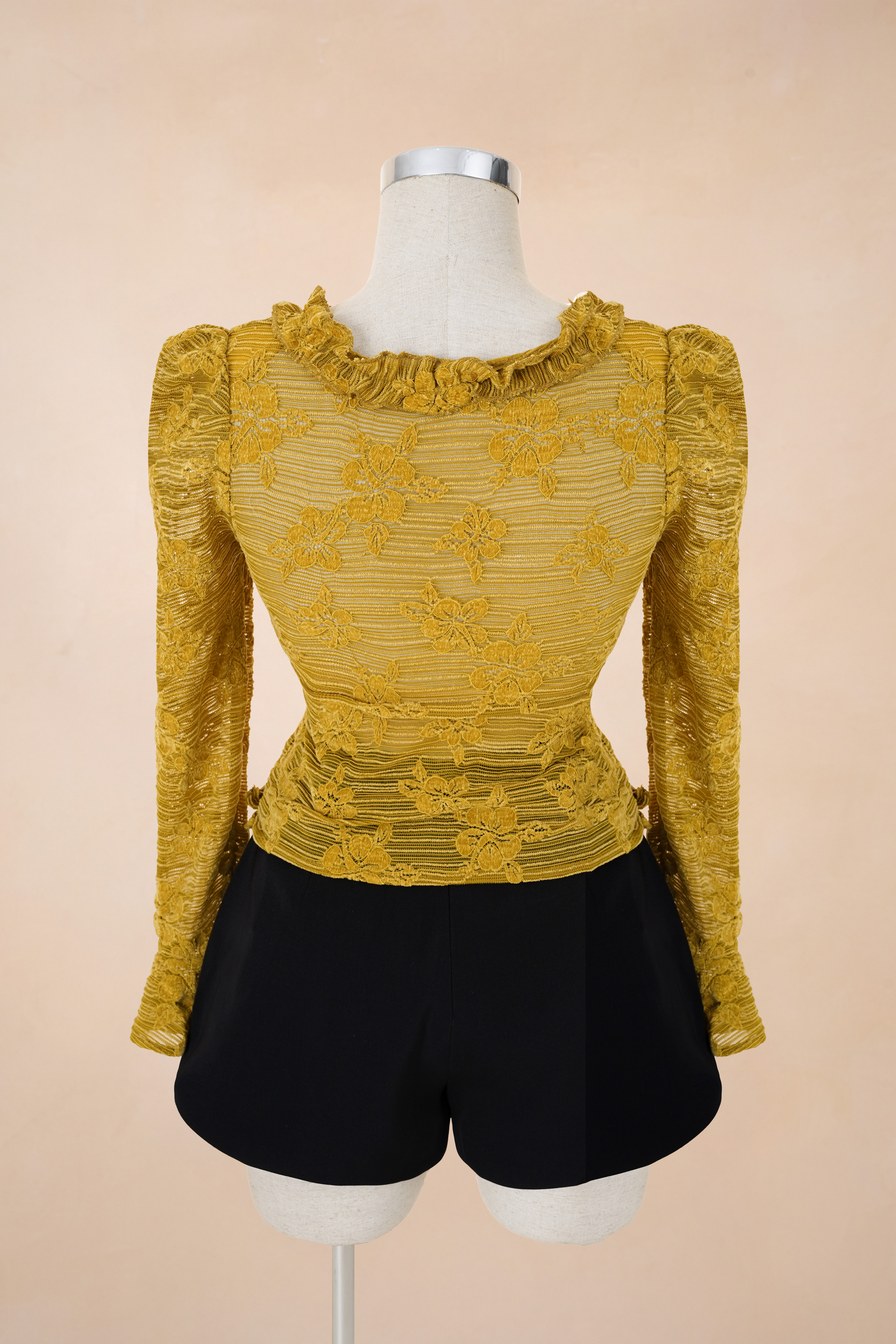 Áo Cổ V Tay Loe QC