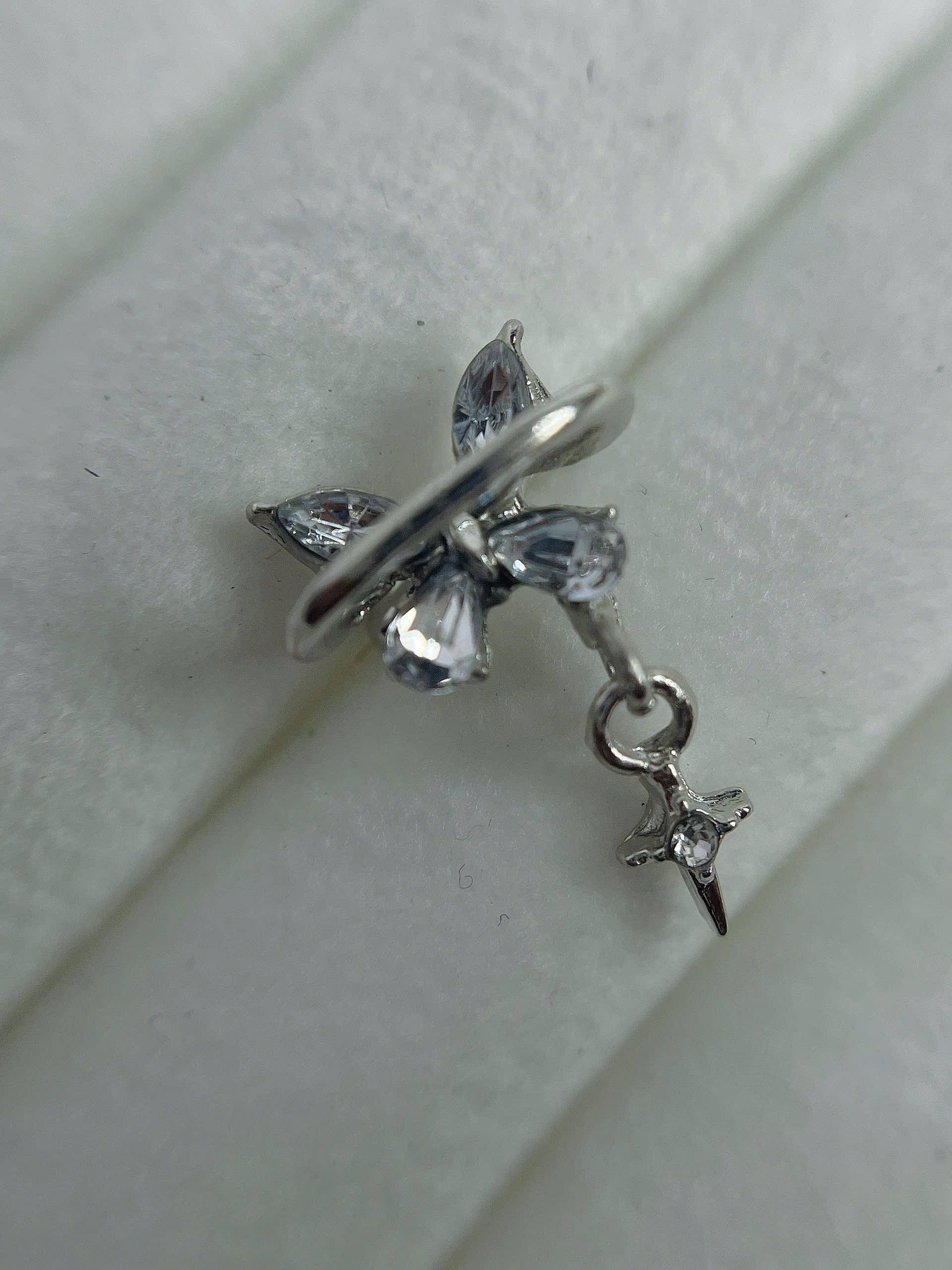 Khuyên kẹp giả bướm rơi hợp kim_thumbnail_2