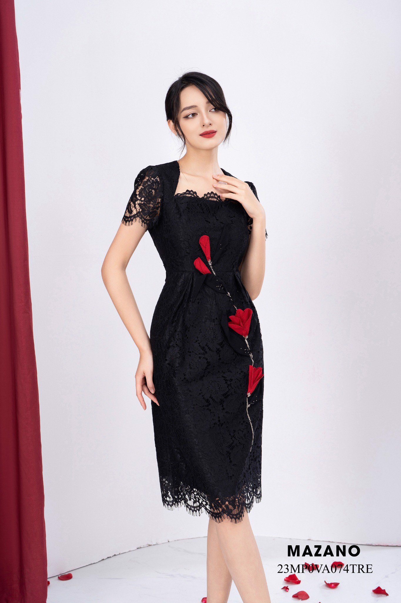 Váy Đầm Ôm Vải ren Cổ cách điệu Đính hoa thủ công Tay ngắn Dài trên bắp chân