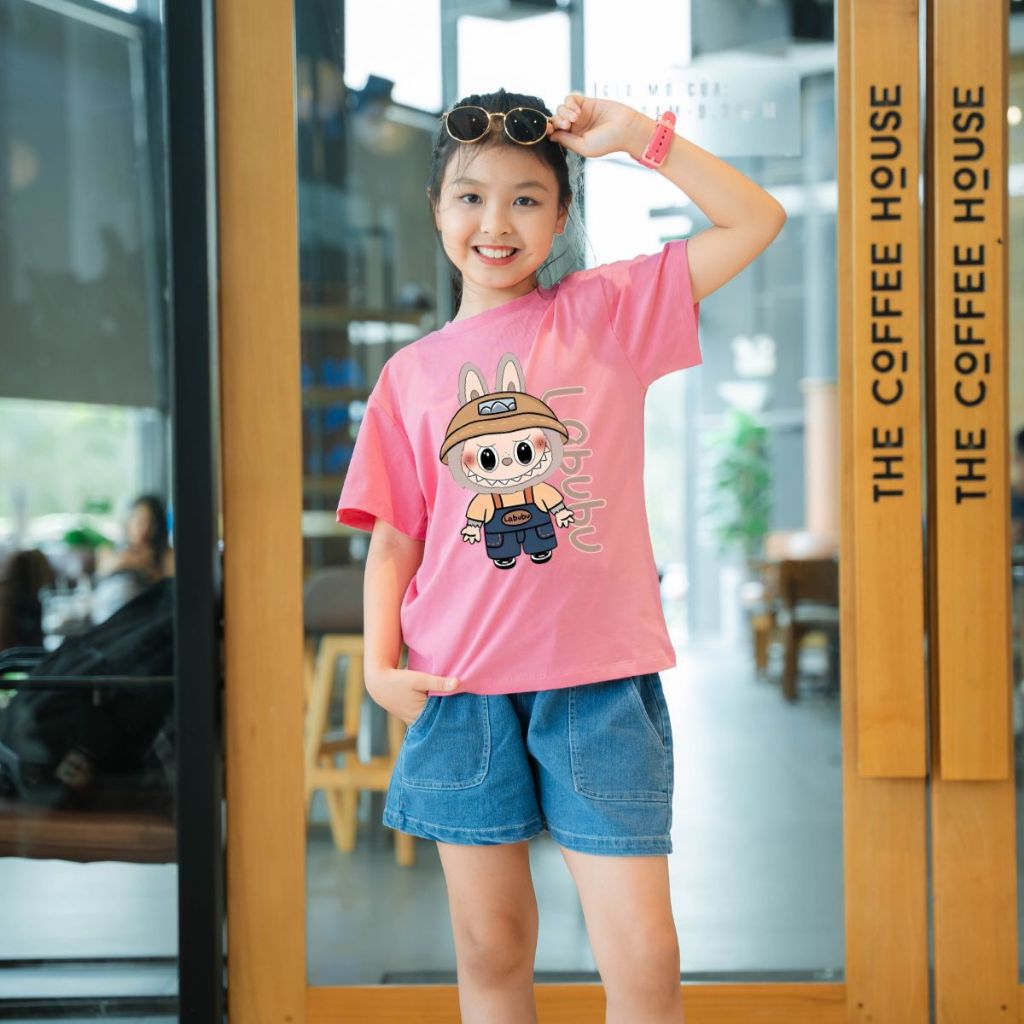 Áo thun bé gái in hình Labubu chữ dọc - Loza Kids AT2779_thumbnail_4