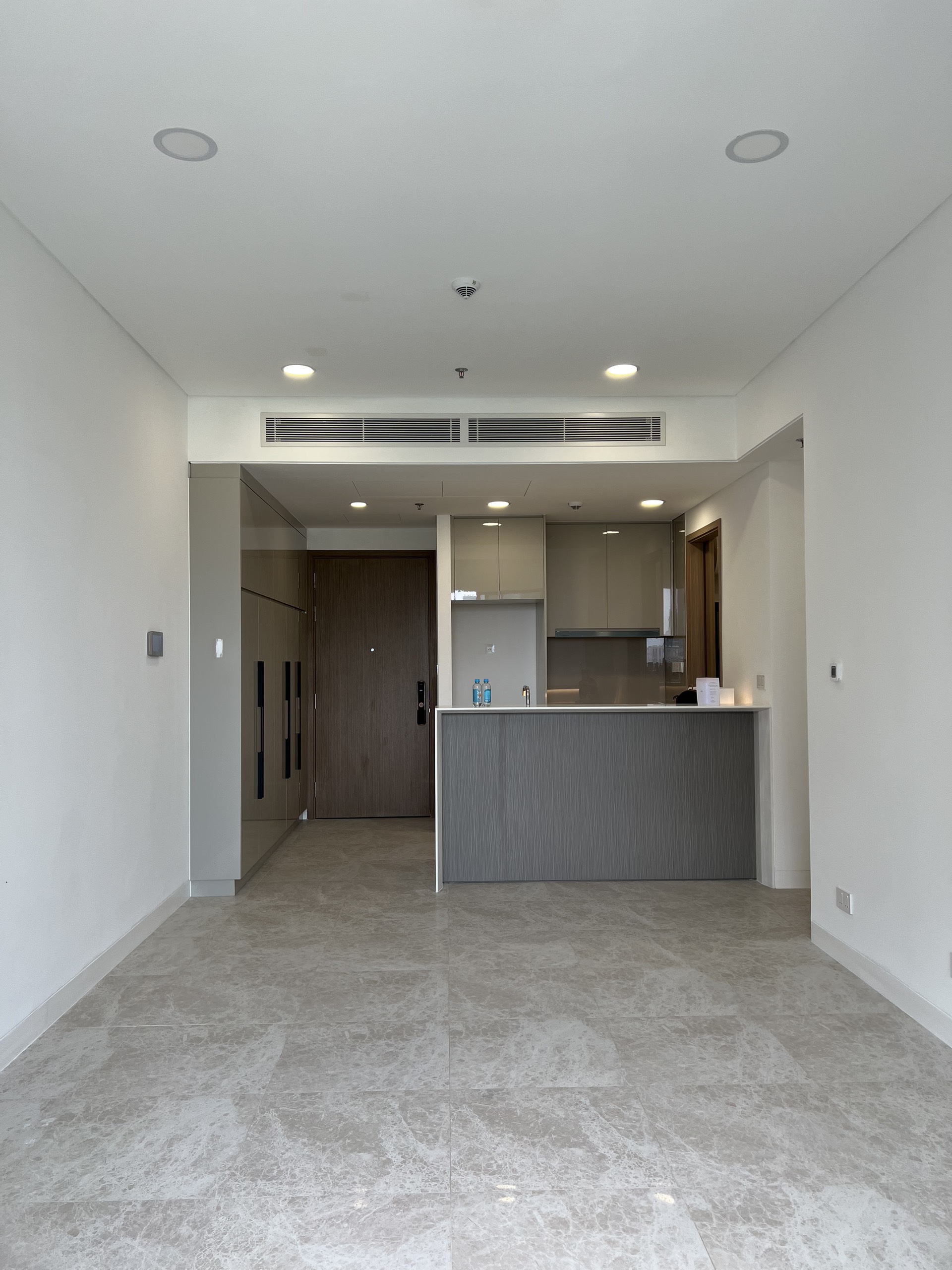 Hàng hiếm căn 2PN vị trí đắc địa view sông Landmark 81_thumbnail_3