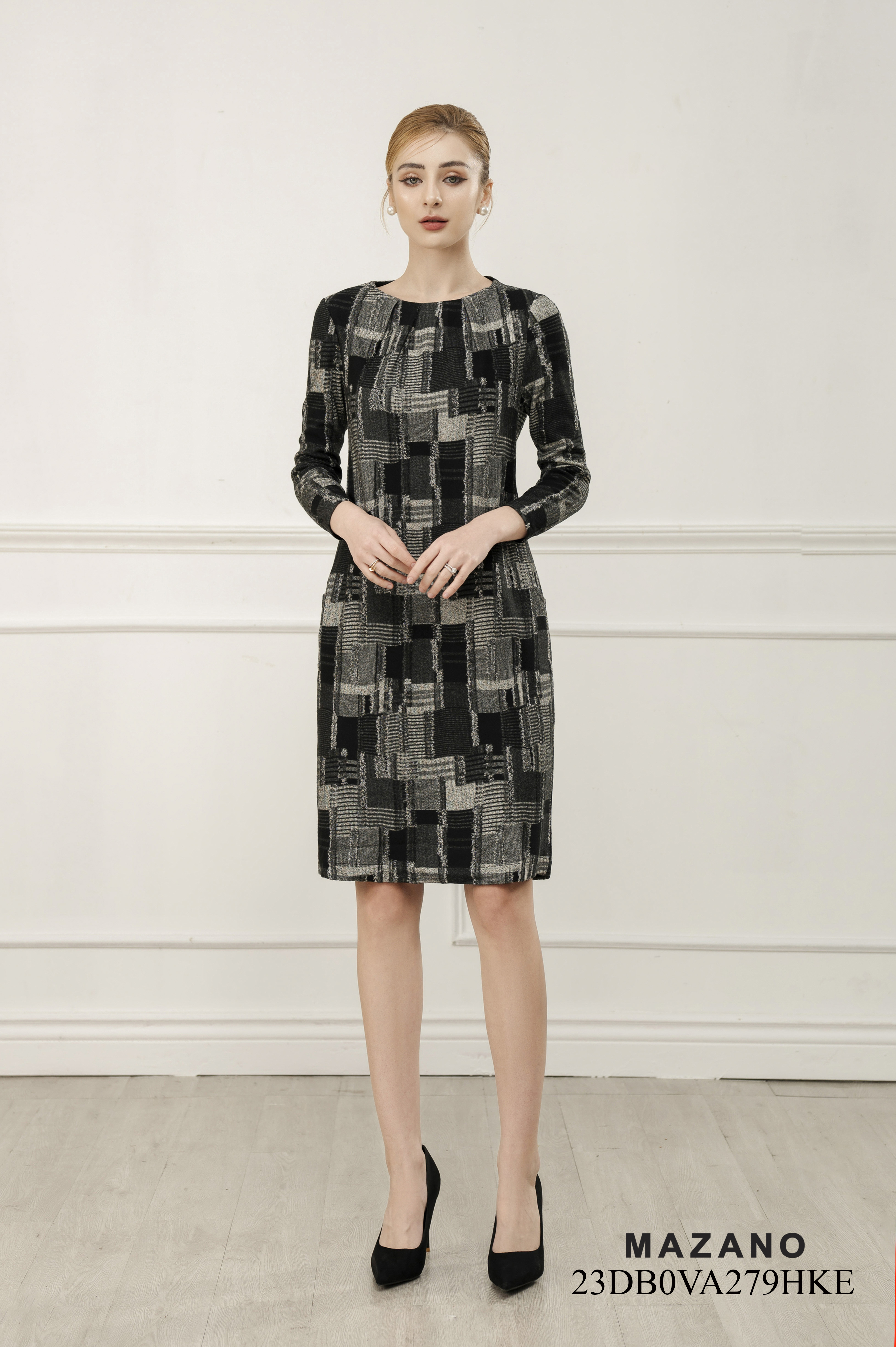 Váy Đầm Suông Vải dạ len Hoạ tiết kẻ cách điệu Xếp ly cổ Cổ tròn Tay dài Dài ngang gối