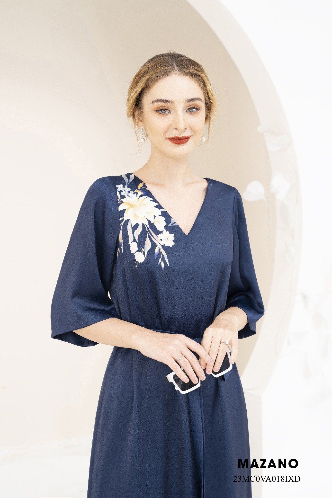 Đầm lụa xanh than dáng suông đi biển_thumbnail_2