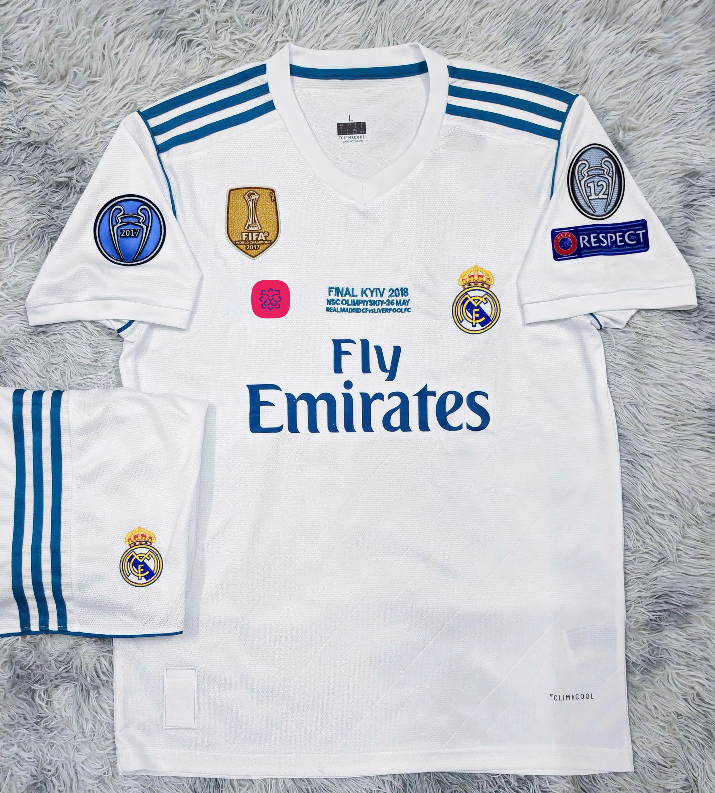 Bộ bóng đá Real sân nhà trắng 17/18 (chỉ nhận đặt từ 6 bộ)